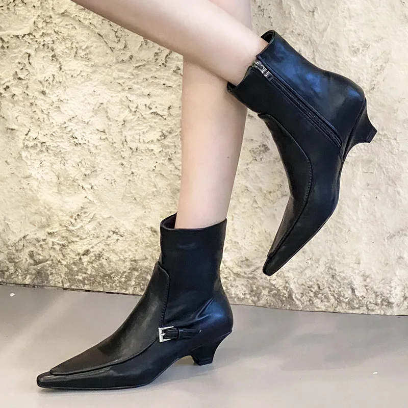 New Fashion Pointed Toe Ladies Short Western Boots With Heels Shoes Footwear Zippers Women Ankle Boots Female Heeled Shoes