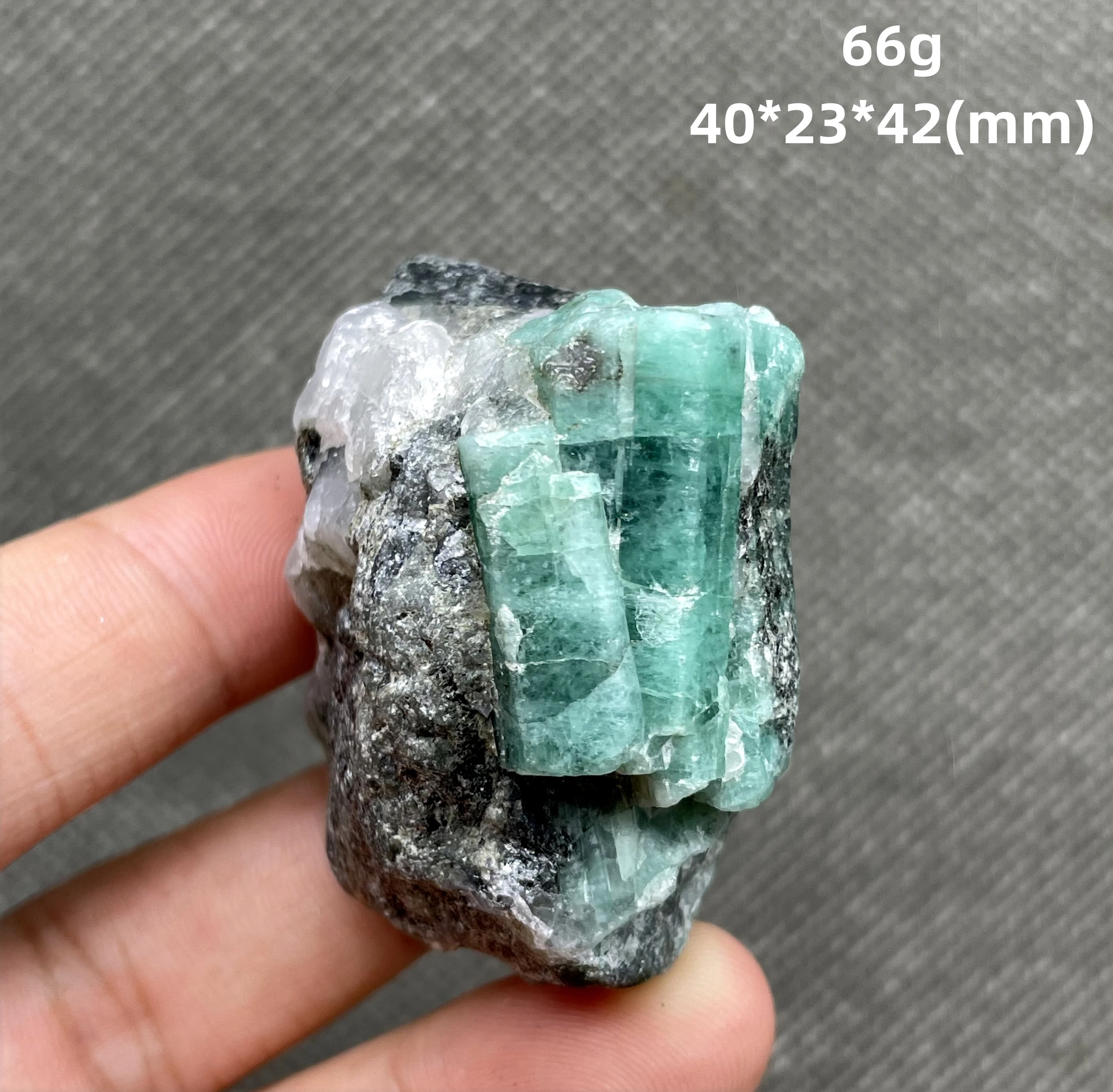 New varie! 100% Natural Brazil  green emerald mineral gem-grade crystal specimens stones and crystals