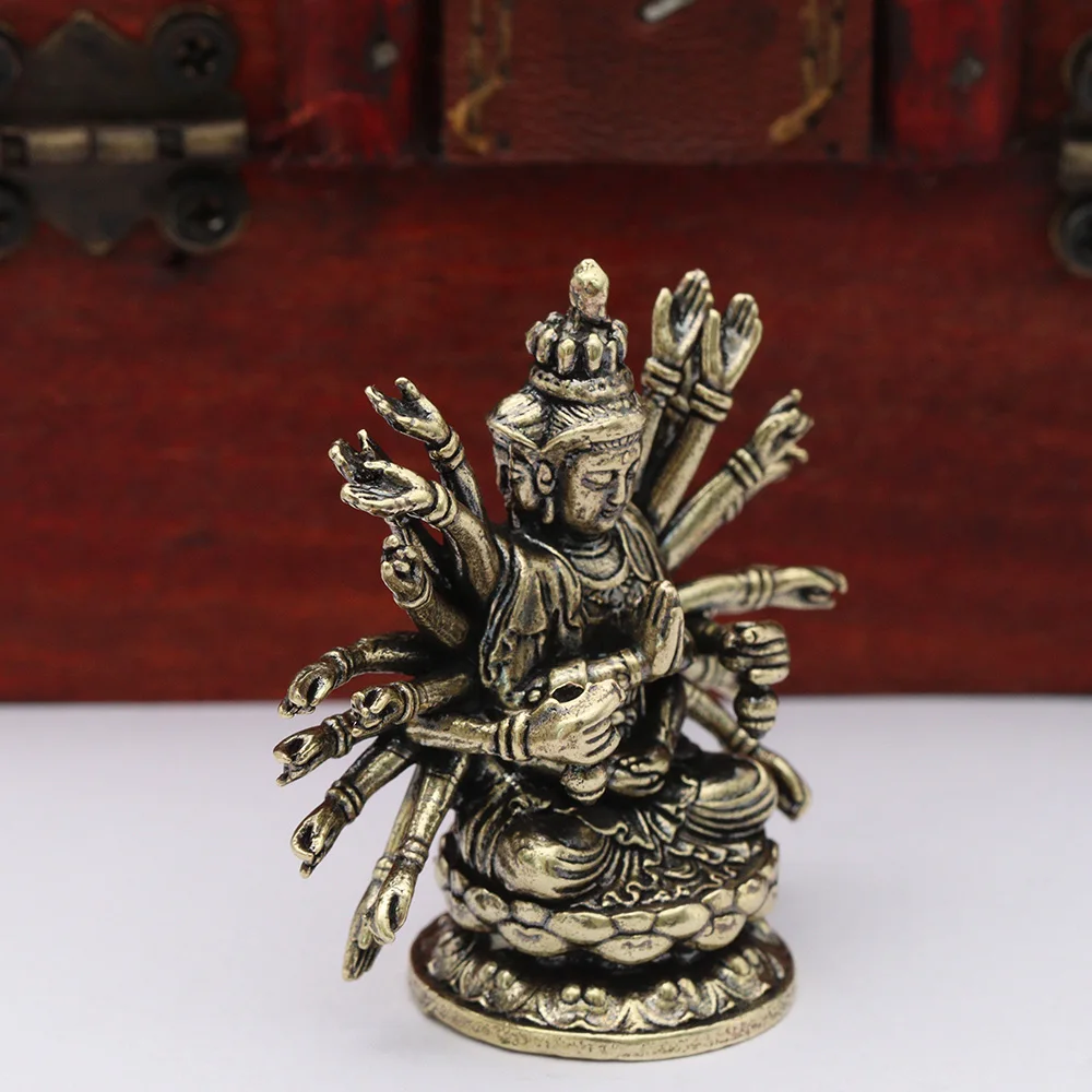 Brass Avalokitesvara Buddha Small Statue Desktop Ornament Vintage Guanyin Figurines Model Lucky Home Decoration Crafts Accessory