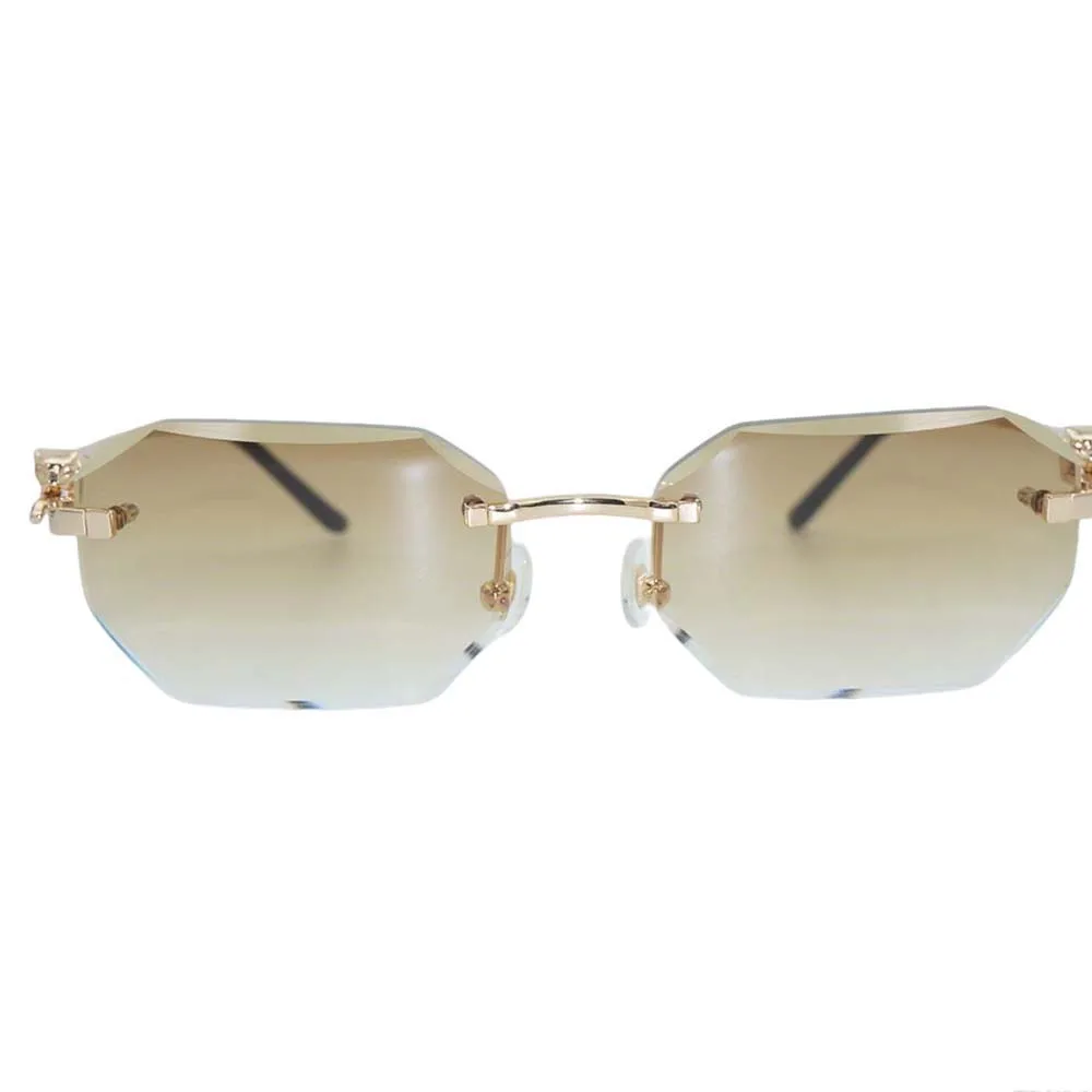 نظارات شمسية فاخرة، مصنوعة بدقة لرفع أسلوبك - حيث يلتقي التصميم الخالد فاخرًا غير معابرًا