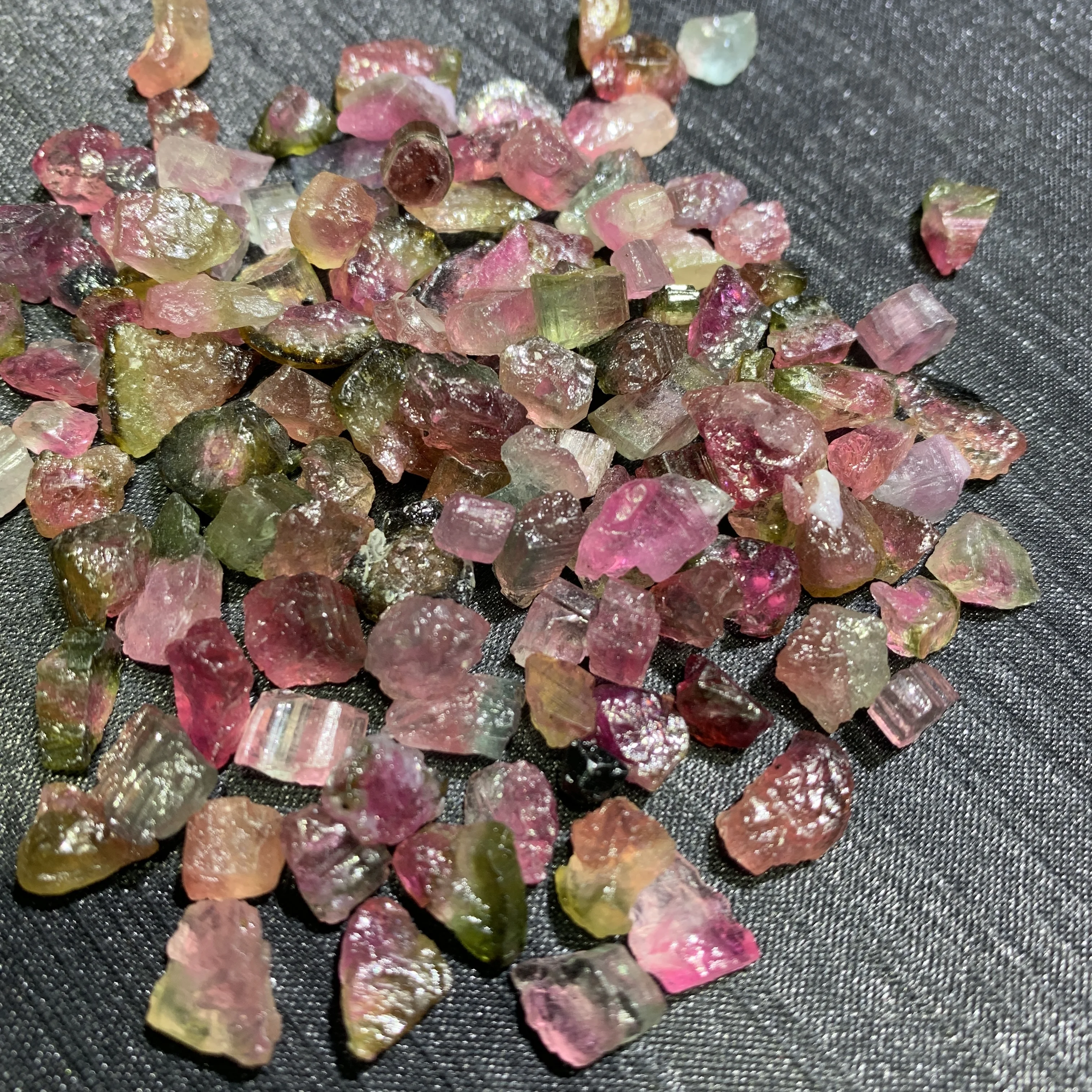 Natural Rough watermelon Tourmaline Stones Raw crystal stone chips for jewelry design