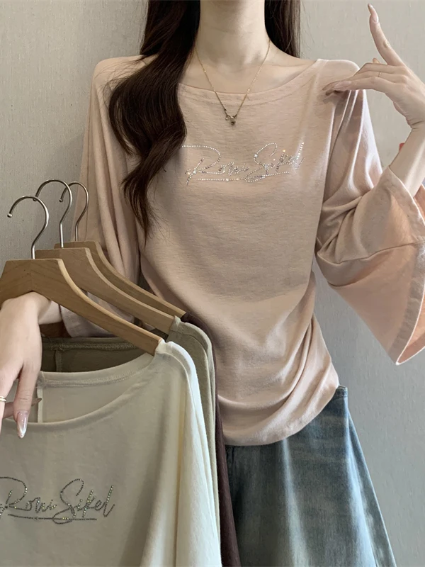 Slim Fit Rhinestone Letter T-Shirt Korean Style Long Sleeve Citywalk Ladies Fashion Autumn Top Design Sense Bell Sleeve T-Shirt