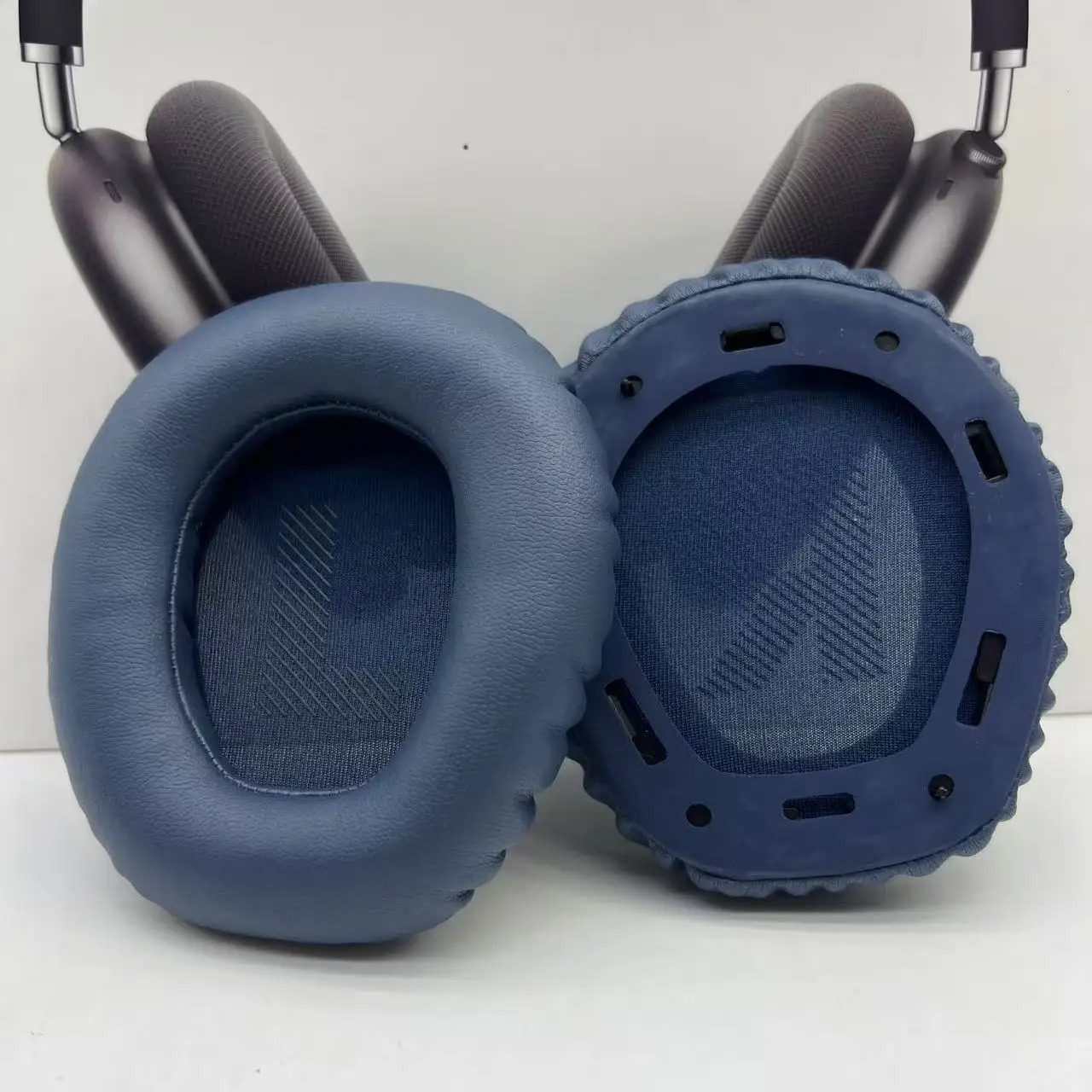 

BAOMAND Soft Foam Protein Leather Earmuff Earphone Sleeve For JBL QUANTUM Q100 Headset ，11.7