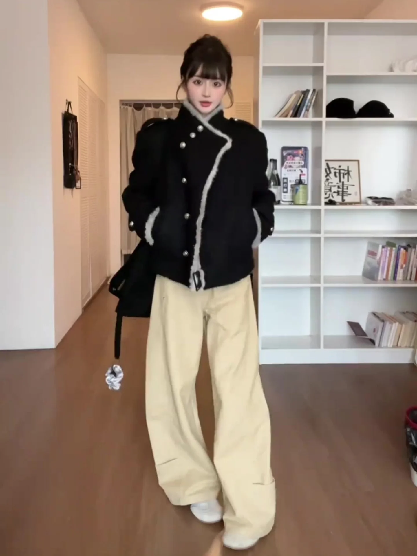 Black Furry Collar Woolen Jacket Women's Spring Autumn High-End Loose Short Unique Super Beautiful Coat Top Breathable Polyester