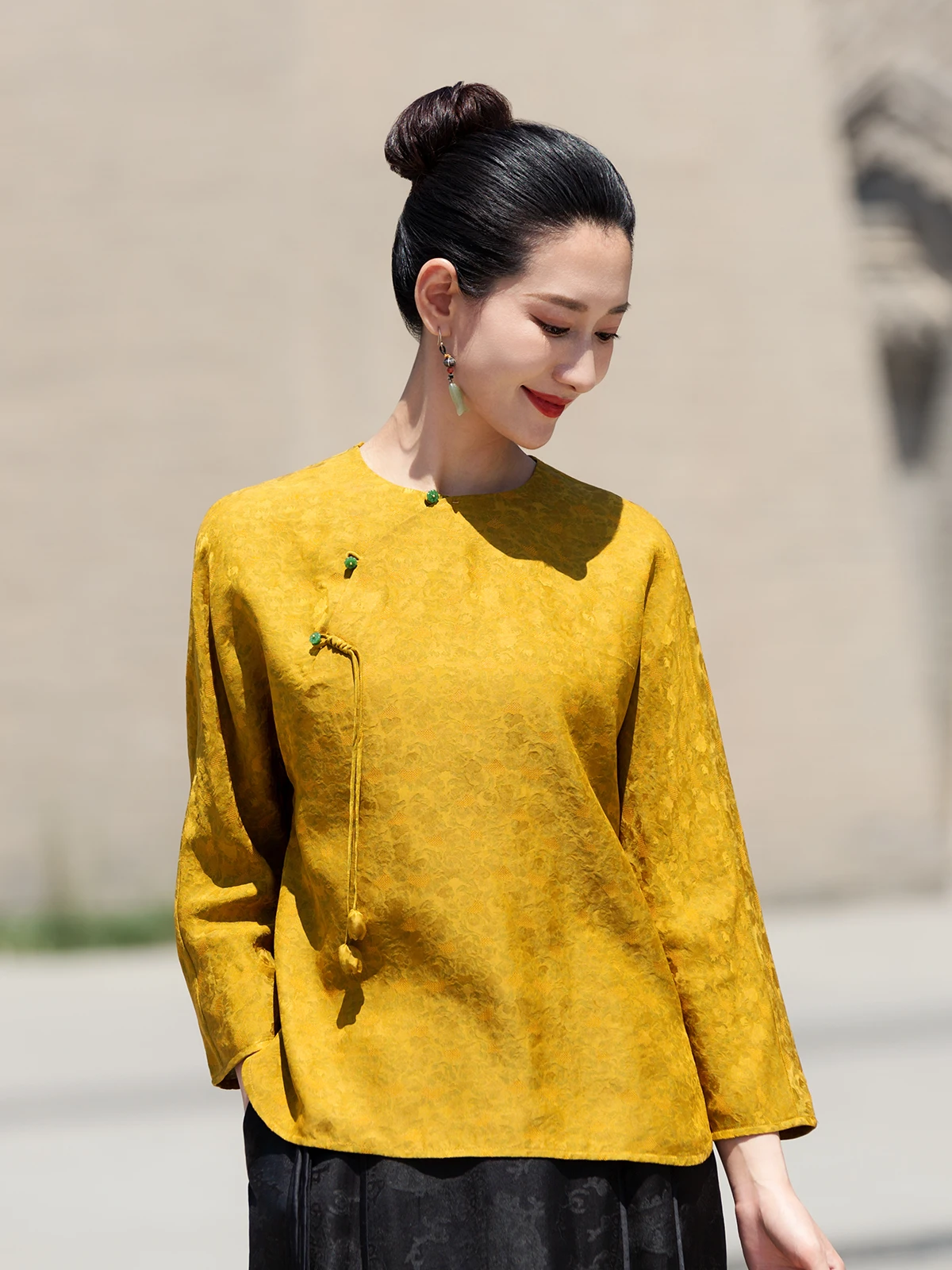 

Традиционный китайский шелковый топ Wenyan для женщин, с длинными рукавами, свободного кроя, с косым воротником, весенне-осенний, модный