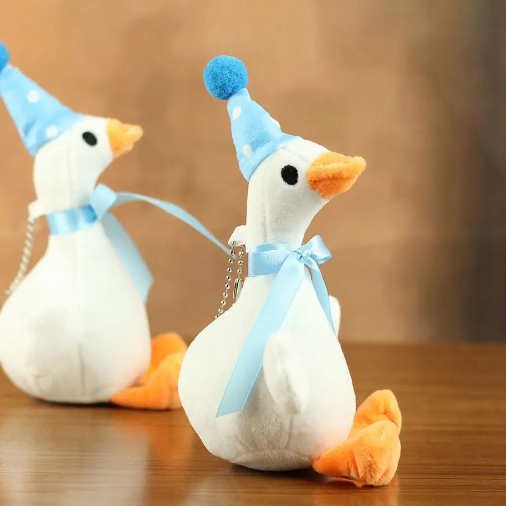 High-Quality Cute Cartoon Design Goose Keychain 20cm Soft White Goose Keychain Fluffy Animal Bag Charm Bag Hanging Ornament