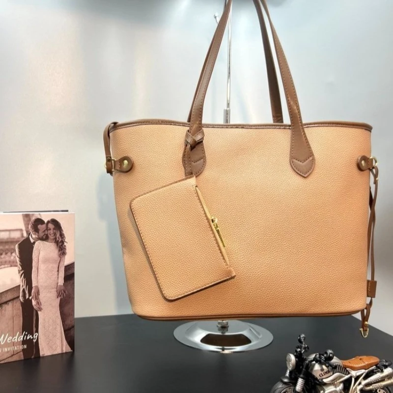 

Unique Minimalist Tote Bag For Women Featuring Solid Color Vintage Fashion And Luxury Designer Paris