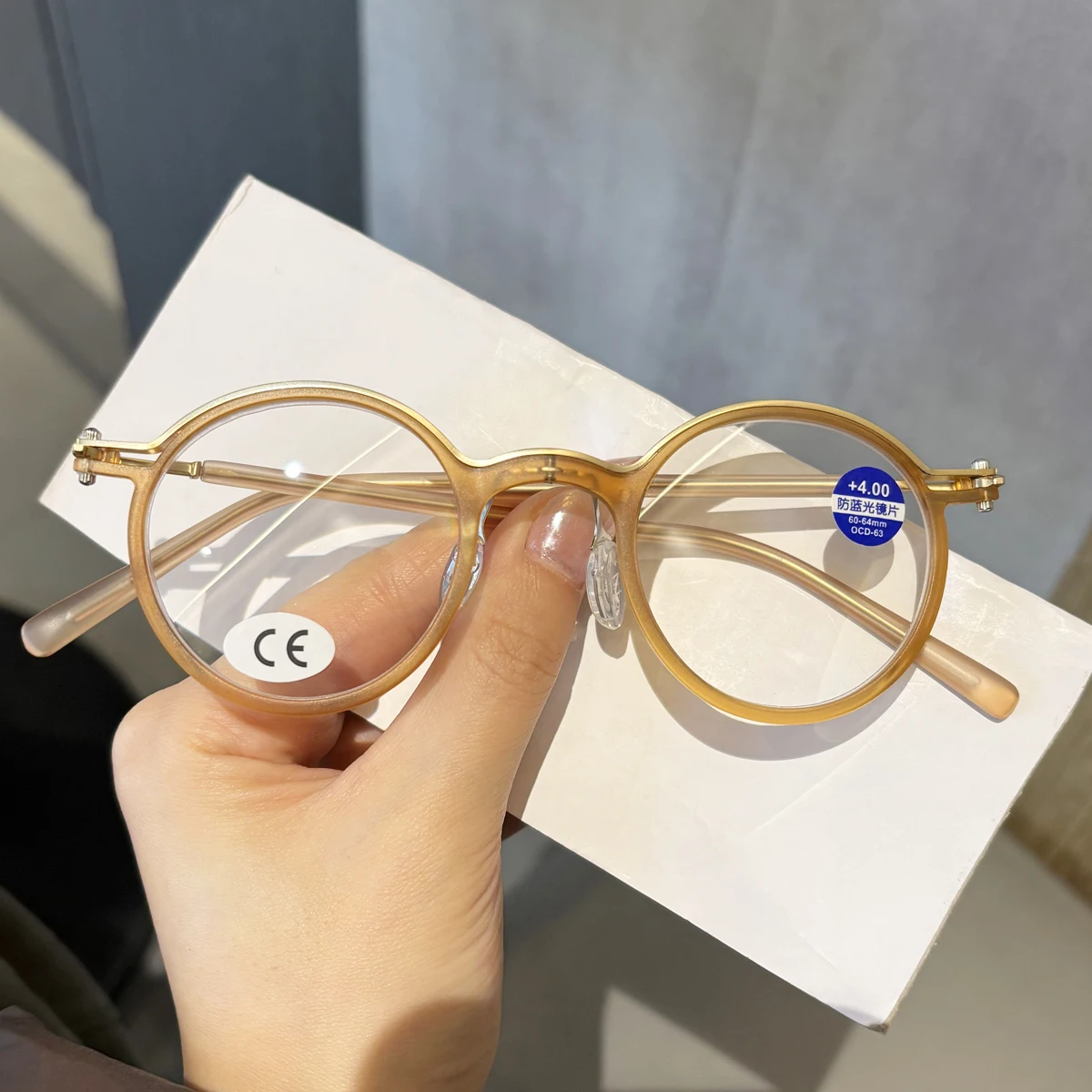 2026 Neue ovale Retro-Lesebrille mit Blaulichtfilter für Damen und Herren, lässig, modisch, ultraleicht und personalisierbar – Detail 2
