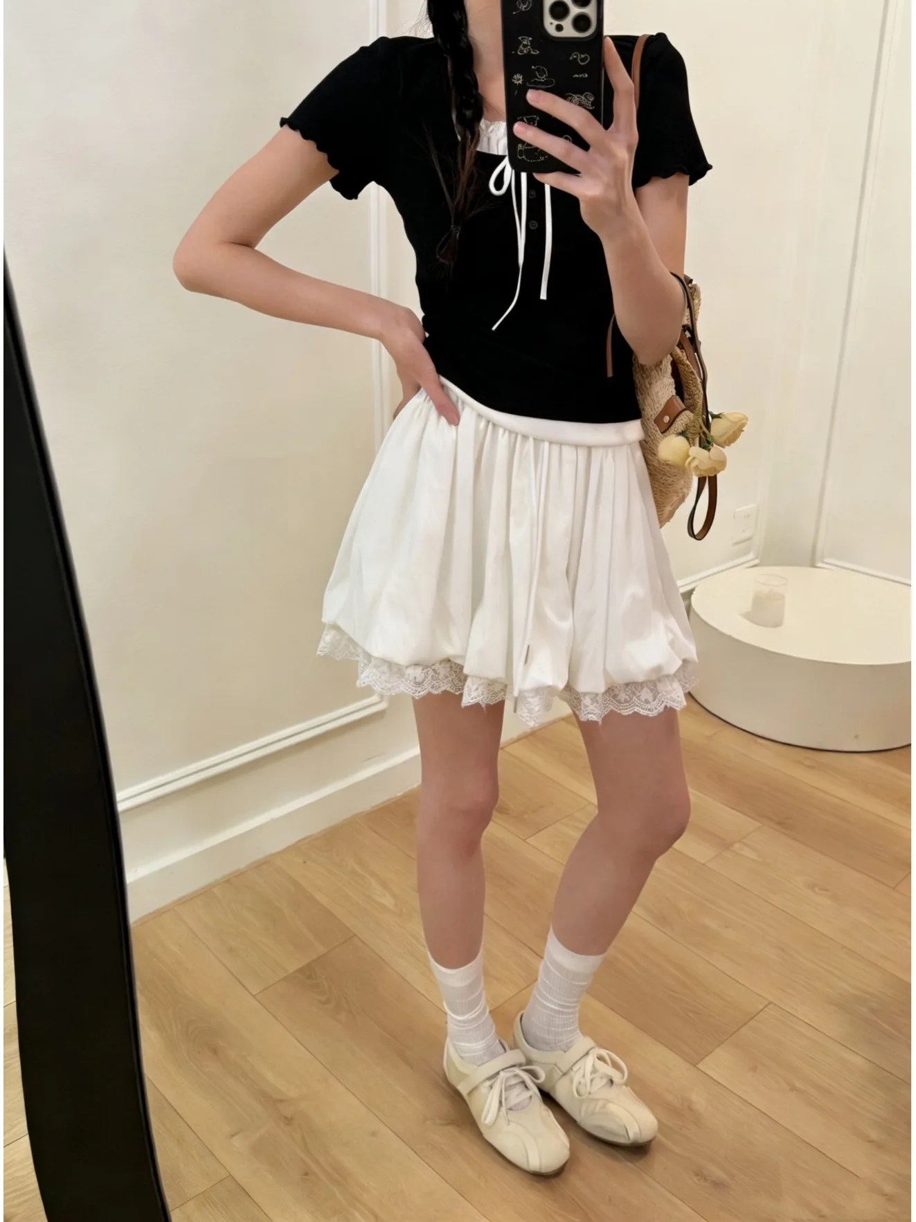 

Korean Style Slimming Flower Bud Lace Trim Half Skirt Puffy Short Skirt Trendy Commute Style No A-Line Skirt