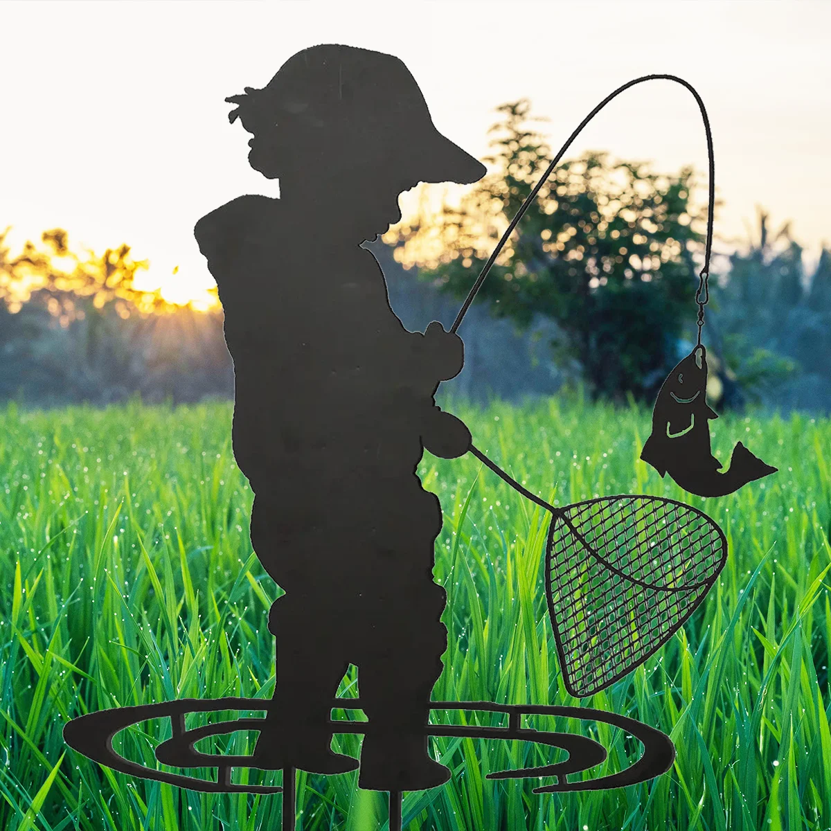 Promotion Boy Silhouettes Fishing Playing Vintage Metal Garden decor Stake Silhouette Sculpture Yard Garden Metal Stake Rustic Y