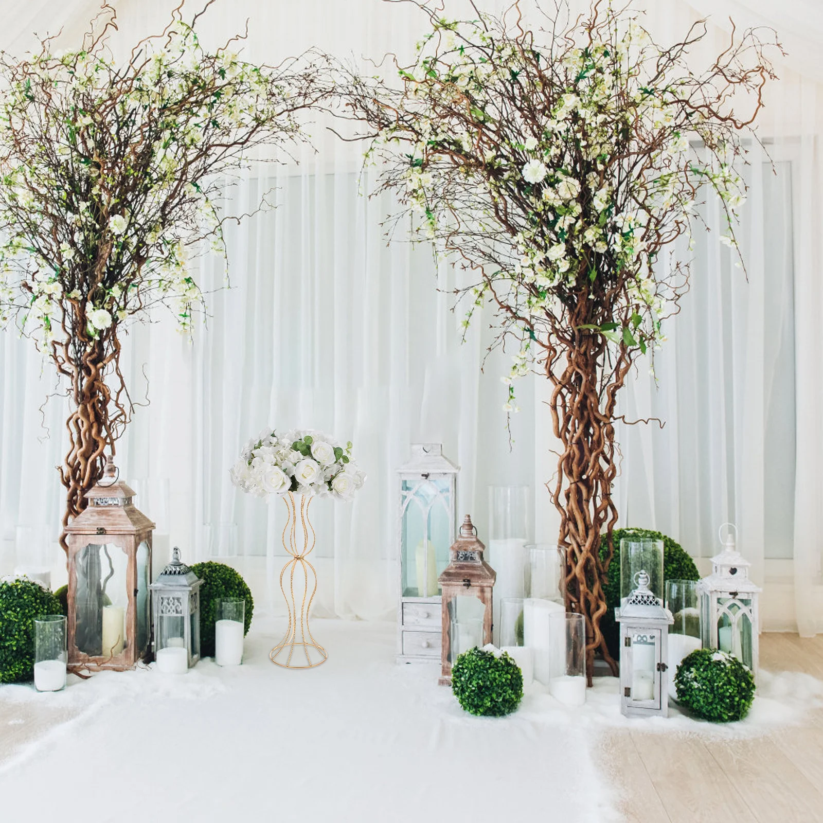 

Metal Flower Stand Hollow Vase Wedding Centerpiece Decorative Flower Holder for Home Garden Party Decoration Display Vase