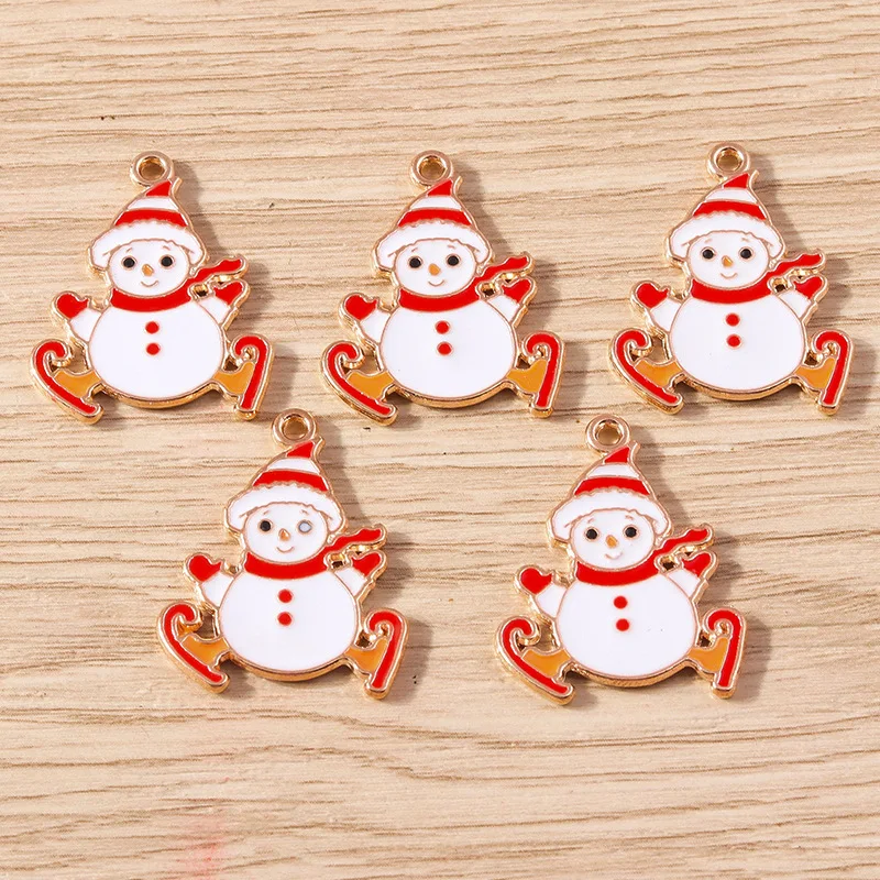 10 Pcs/Set New Personalized Creative Cartoon Christmas Series Accessories Cute Sled Snowman New Year Fashion DIY Jewelry Pendant