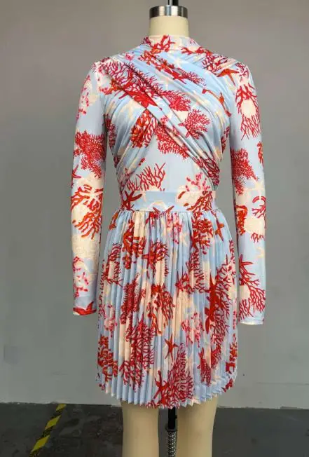 

Women's Clothing 2025 Autumn New Slim Fit Printed Long Sleeved Top Pleated Skirt Set Fashionable Retro Elegant Two-Piece Set