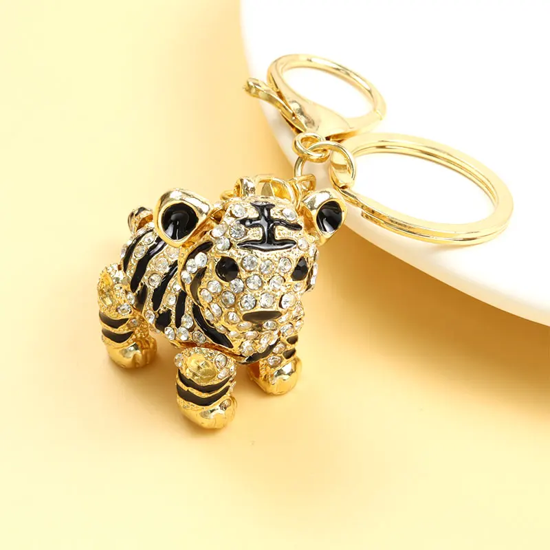 Rhinestones Inlaid Siberian Tiger Enamel Keychain Chinese Zodiac Gift Souvenir Car Interior Bag Keys Pendant Cute Animal Keyring