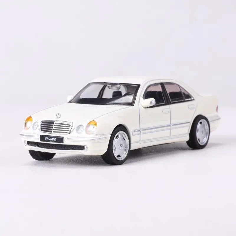 1:64E55 AMG W210 sedan, model samochodu z odlewu stopu, zabawa dla nastolatków, dekoracja dla dorosłych, zabawka dla dzieci.