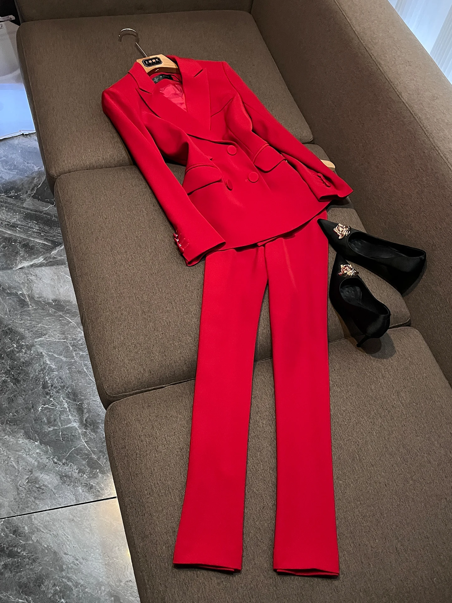 

2026 New Red Busin Suit Set for Women Long Sve Commute Profional High End Corporate Wear Spring Season Z955