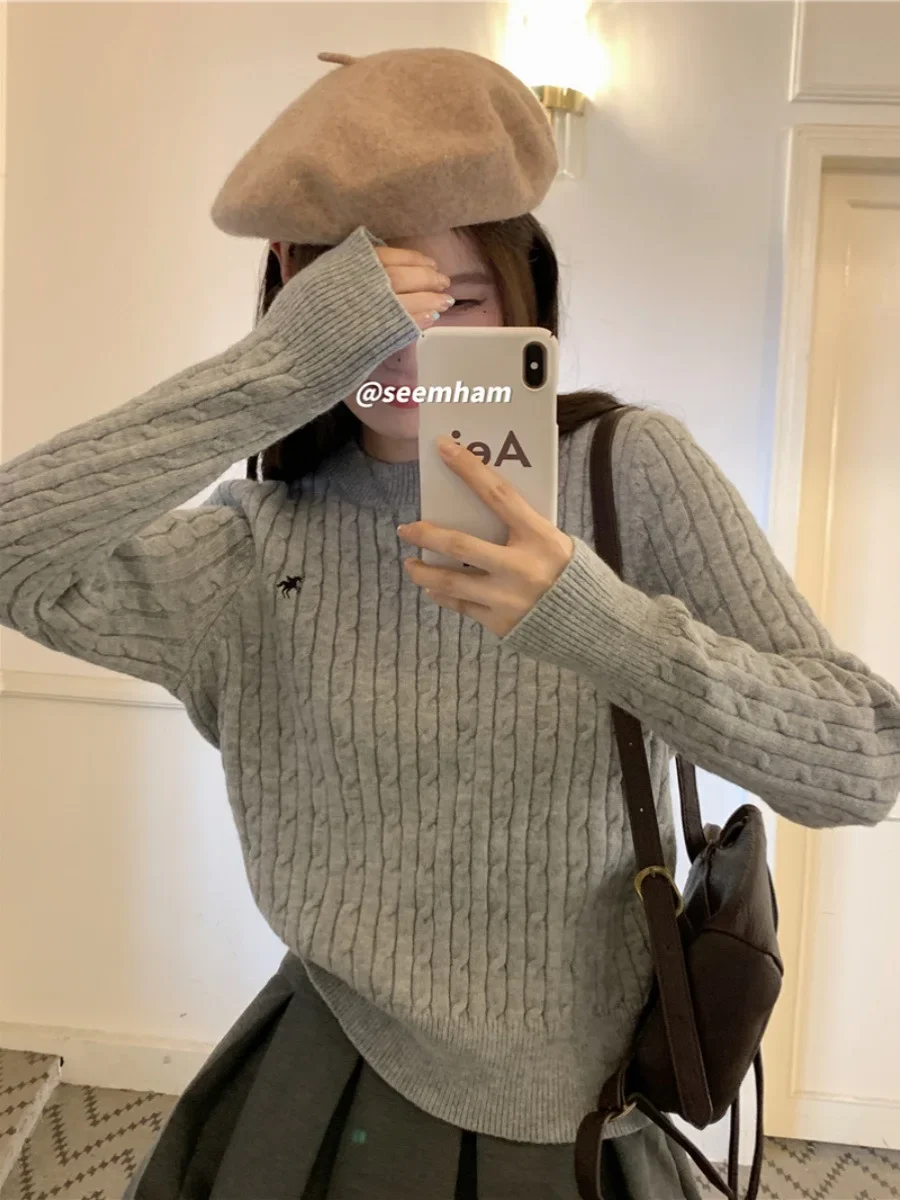 Autumn Knitted Sweater Women's Loose-fit Slimming Pullover Long Sleeve Top Embroidery Design Sensibility Cable Knit