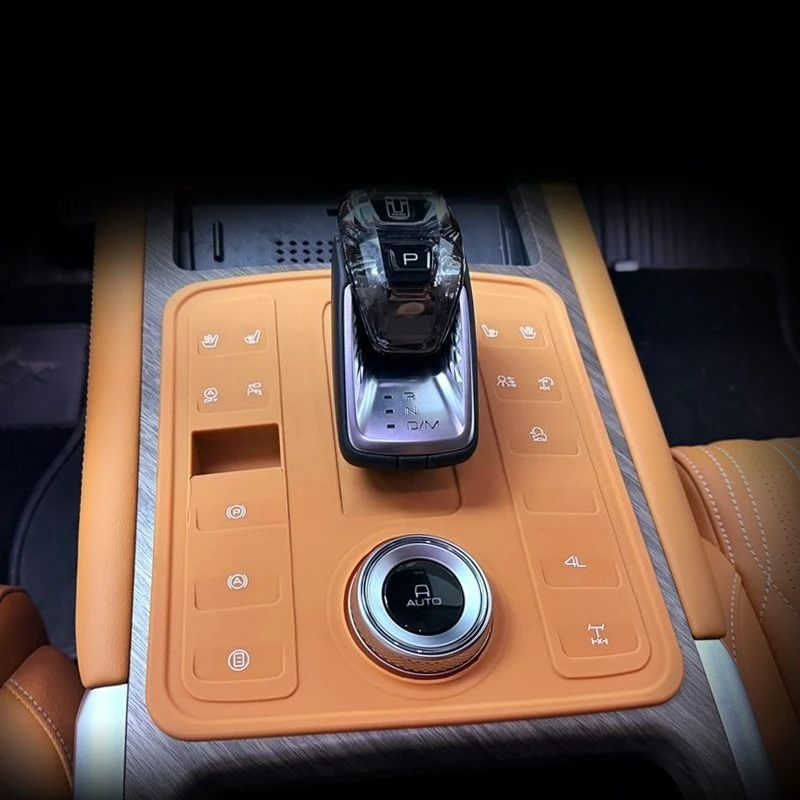 

For GWM Tank 500 2023 2024 2025 Center Console Gear Shift Silicone Protective Pad Storage Tray Accessories 1 Piece