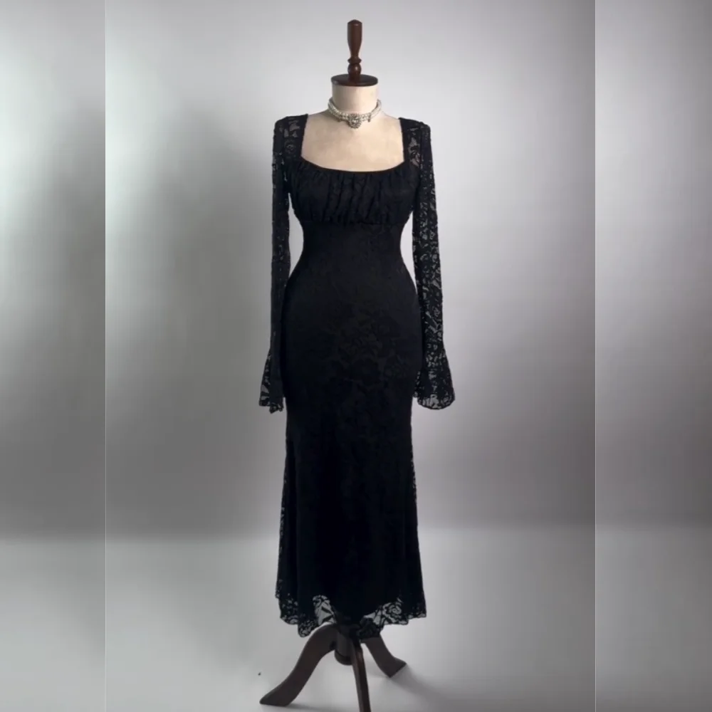 

Customized Lace Square Neck Trumpet Midi Dresses Bespoke Occasion SimpleElegant High Quality Formal Evening Party Gown