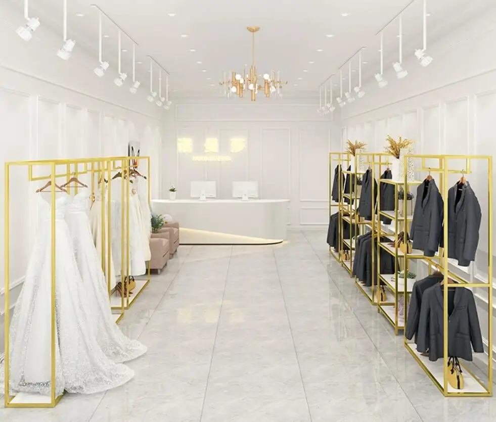 

Высококачественная напольная витрина для свадебного платья со шлейфом из нанозолота, подвесная стойка по бокам и спереди, двухслойная вешалка для костюма.