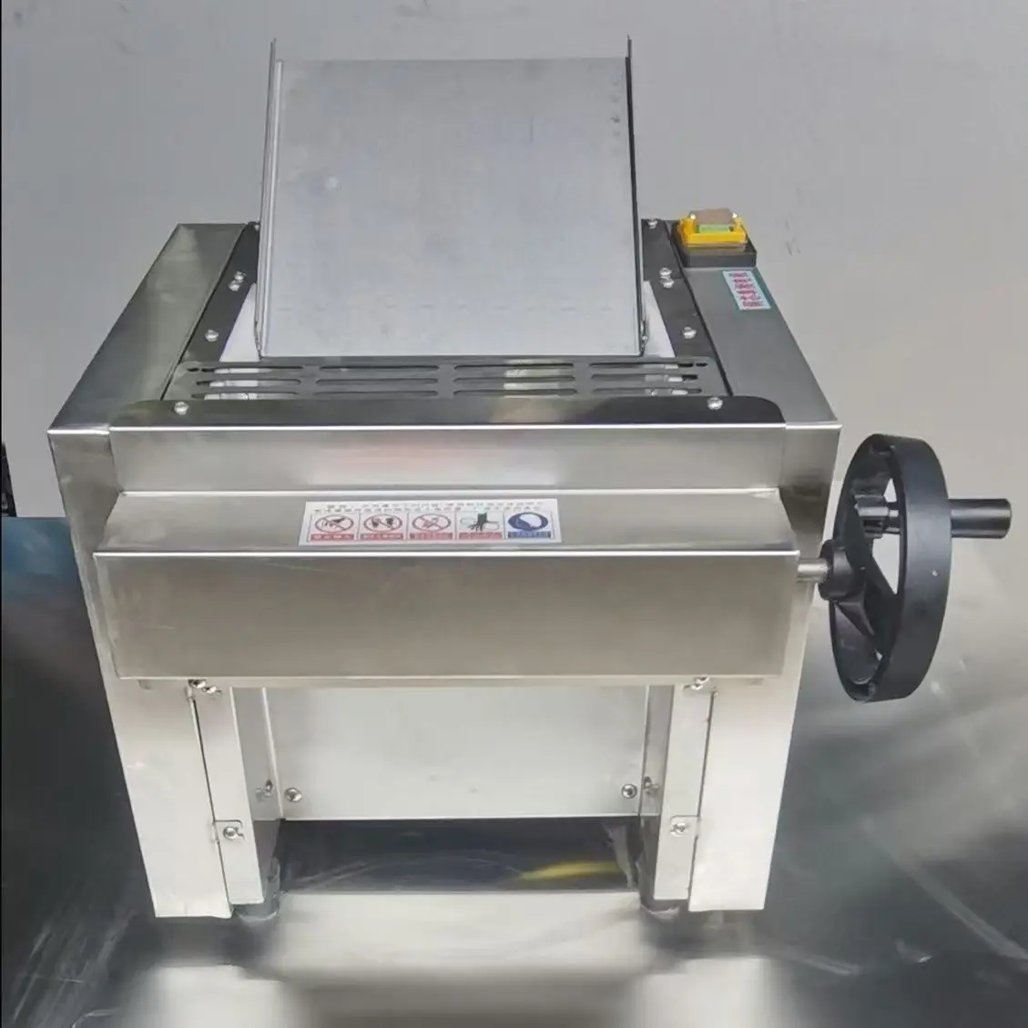 آلة العجن آلة صنع المعكرونة منضدية آلة تغليف العجين المنزل استخدام البيتزا الخبز العجين الضغط