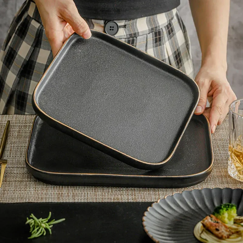 

Японские керамические тарелки, тарелки для стейка, бытовые коммерческие черные матовые плоские тарелки, фирменная посуда в западном стиле J0E8Q1