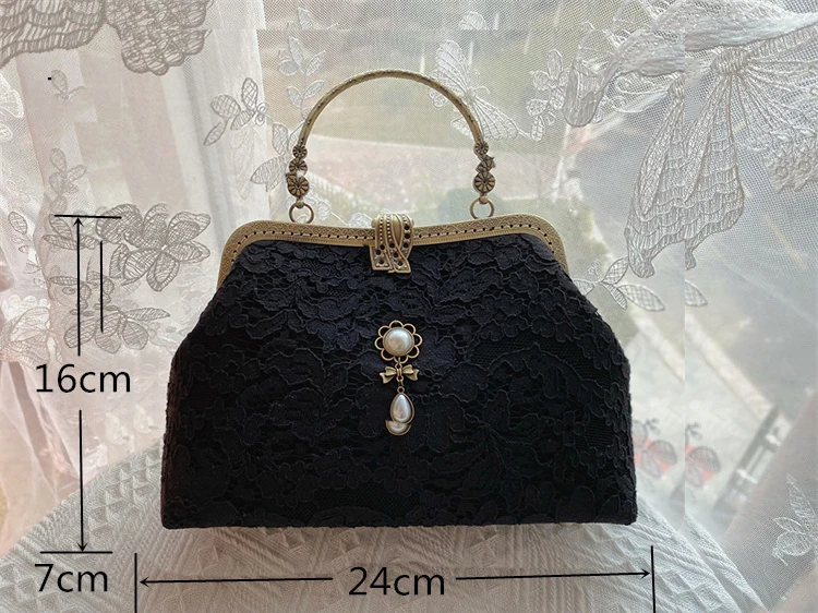 Lost in Vinatge Lace Floral Gunmetal Closure Gold Kiss Lock borsa a mano