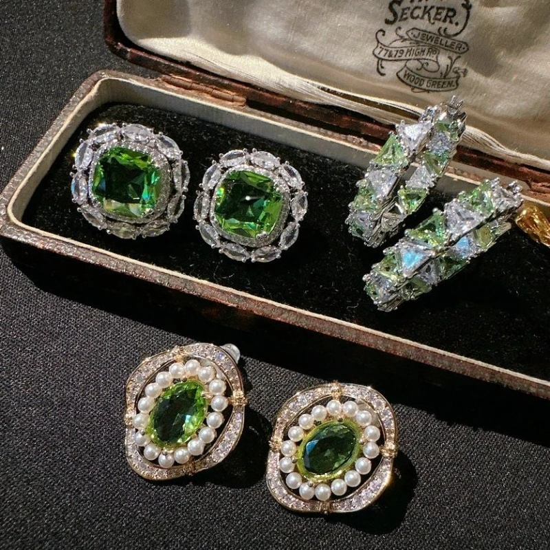 

Винтажные зеленые серьги со сверкающими кристаллами, ювелирные изделия, элегантный дизайн со стразами для женщин, подарок на свадьбу