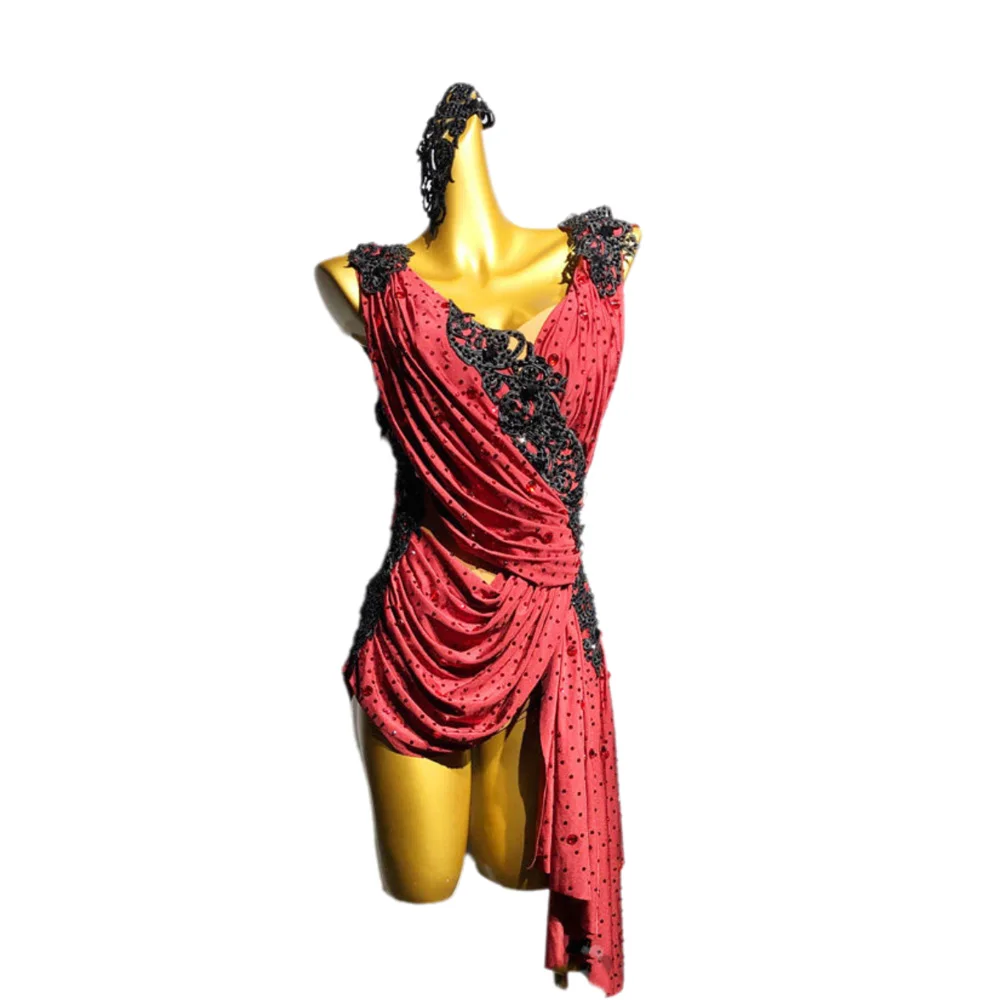 Tancerze latynoamerykańscy, dorosłych i dzieci, ekskluzywna, szyta na miarę czerwona sukienka z haftowanymi kwiatami, sukienka do tańca tango i samby z kamieniami AB na występy.
