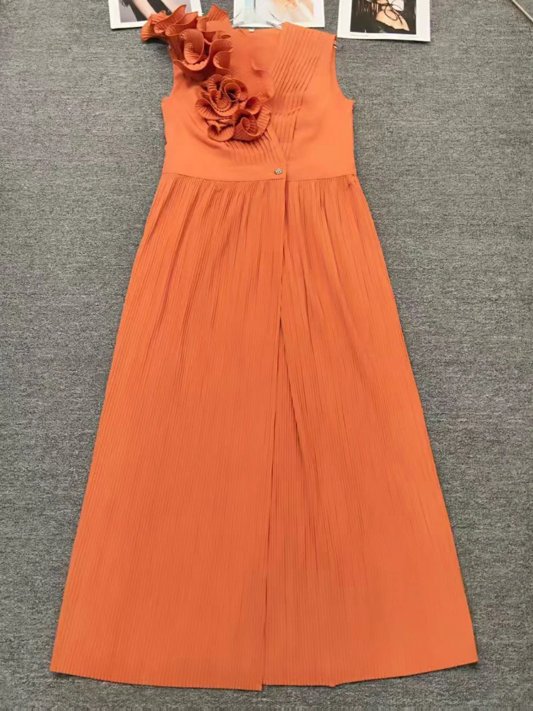 เดรสยาวทรงวีคอประดับดอกไม้สามมิติ แฟชั่นฤดูร้อนปี 2025 สำหรับผู้หญิง กระโปรงจีบเอว แขนกุด ผ่าข้าง ดีไซน์หรูหรา