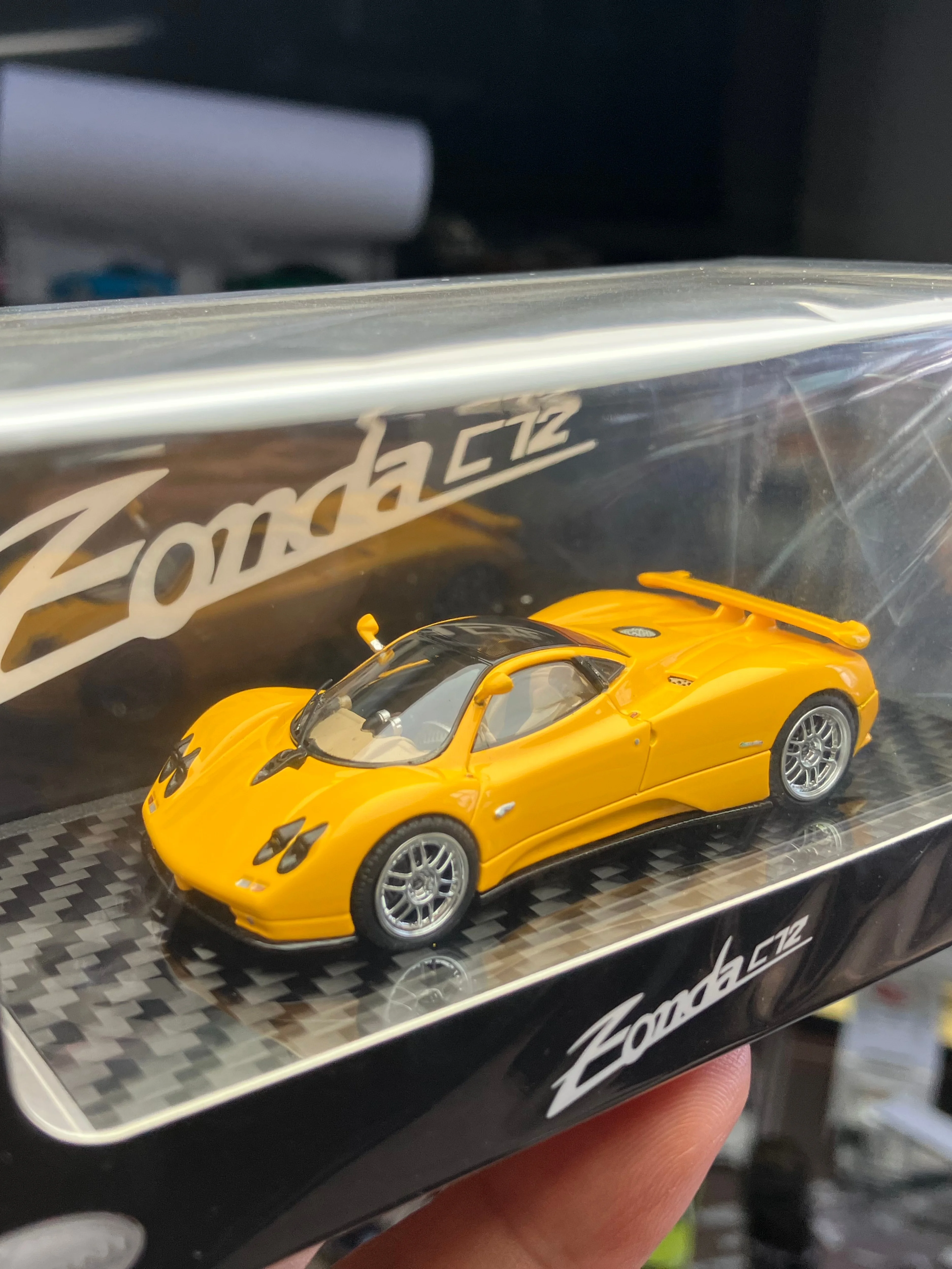 LCD 1:64 Zonda r C12 Yellow Super Car Diecast Model Car Collection Limited Edition Alloy