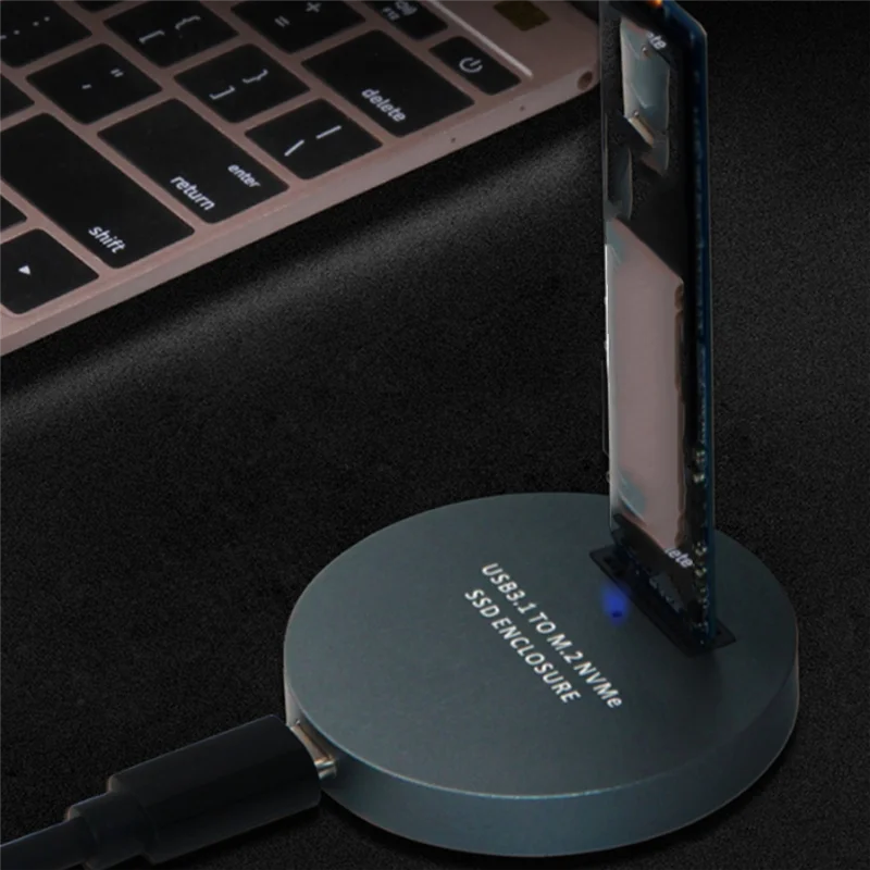 

External Nvme SSD Adapter, M. 2 PCI-E Nvme To USB-C Docking Station Reader For M. 2(M Key)