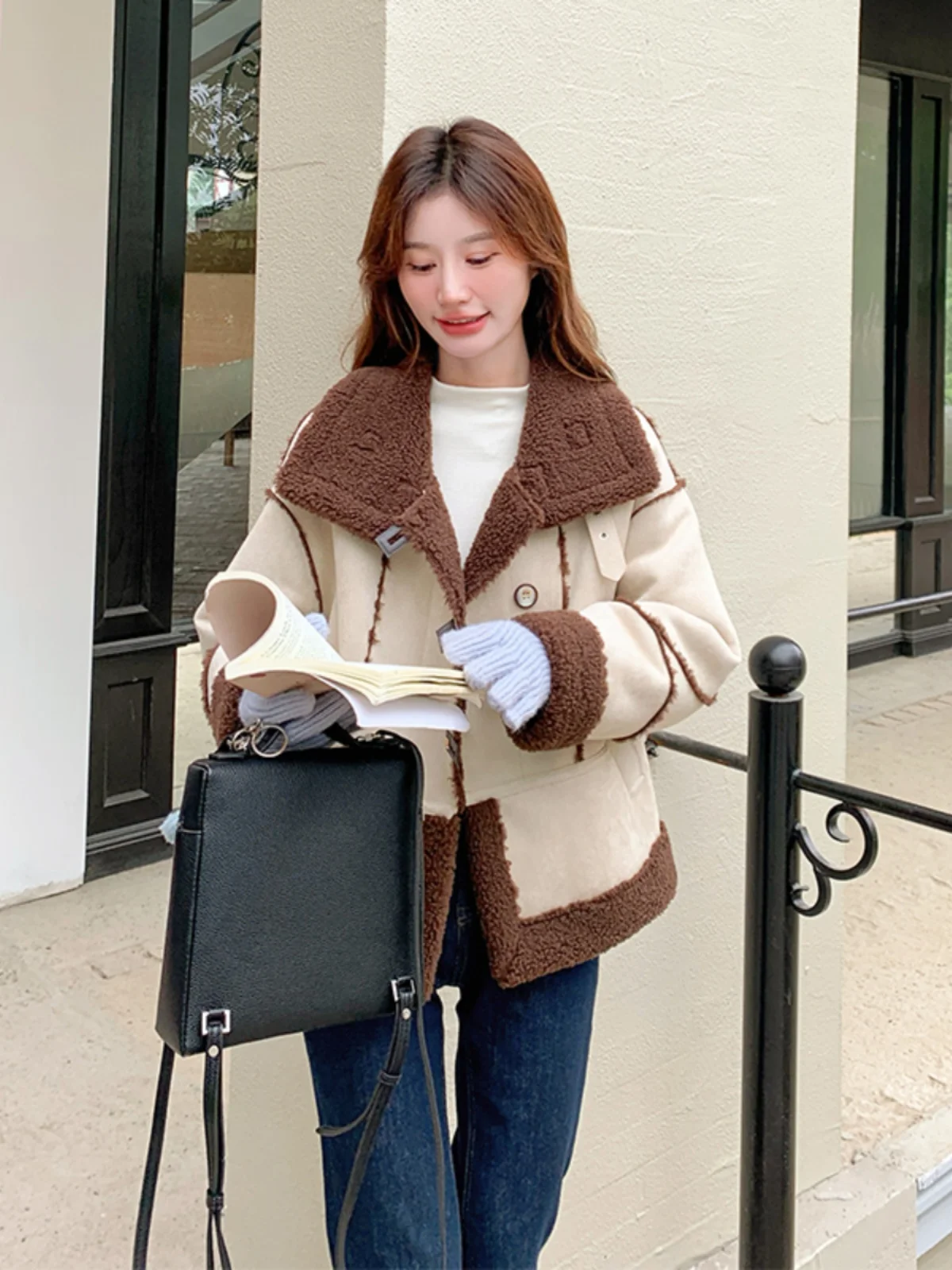 Damska kurtka z jagnięcej wełny, skóra i futro, łączona, wczesna zima, nowa, elegancka, dojazdy do pracy, prosta, krój tuba.