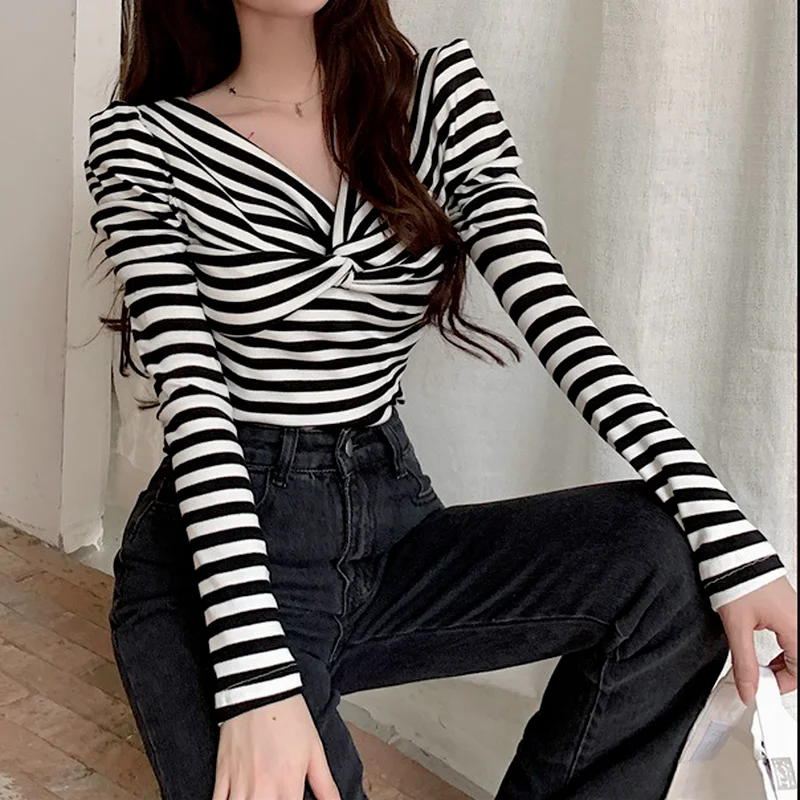Romantic Indie All-Match Long Sleeve Crop Top French Style Fashion Women Clothing Women 2022 Sexy Stripe Off Shoulder T-shirts