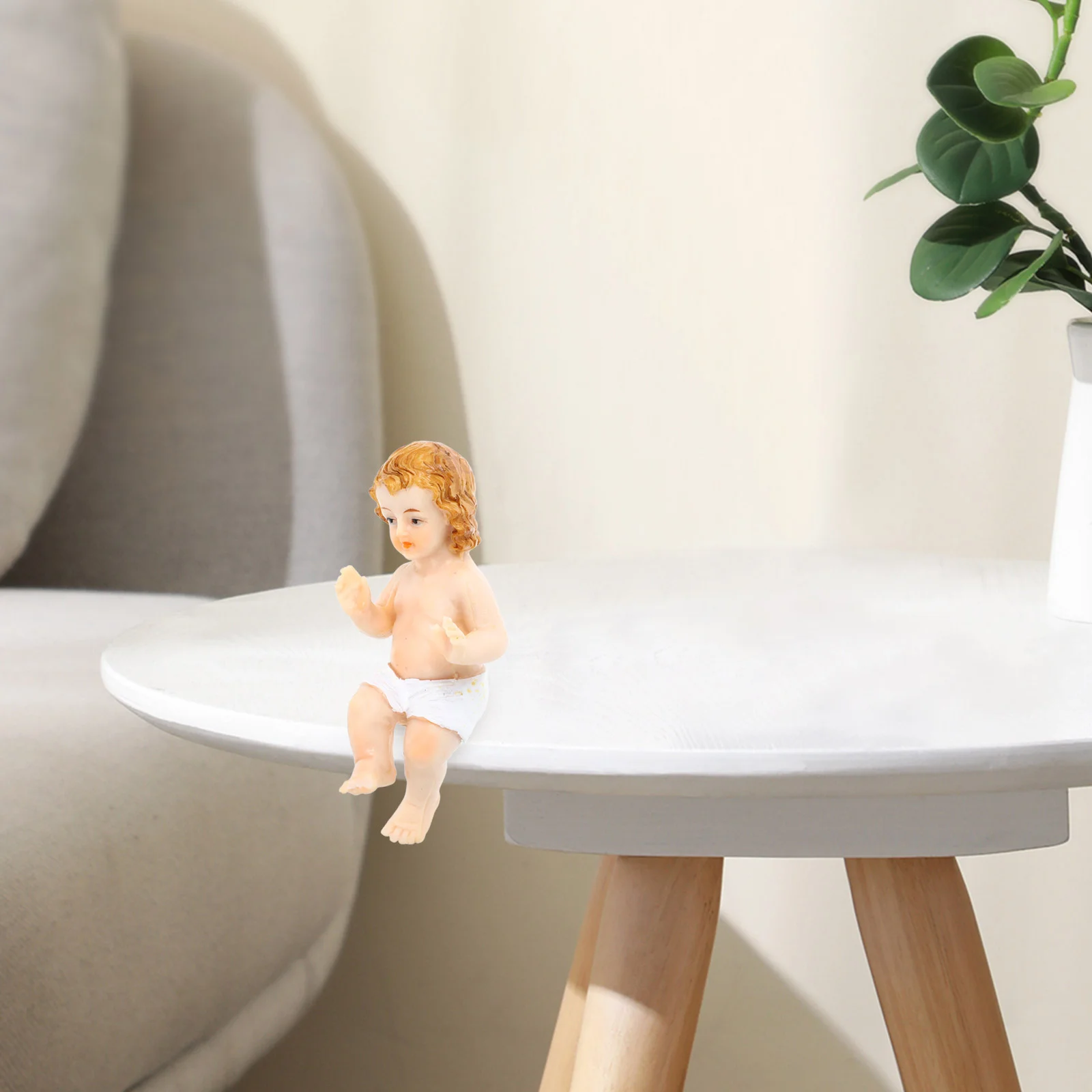 Resin Jesus Statue Baby Jesus Figurine Desktop nament Religious Decor Statue Home Office Decoration Resin Craft Decor