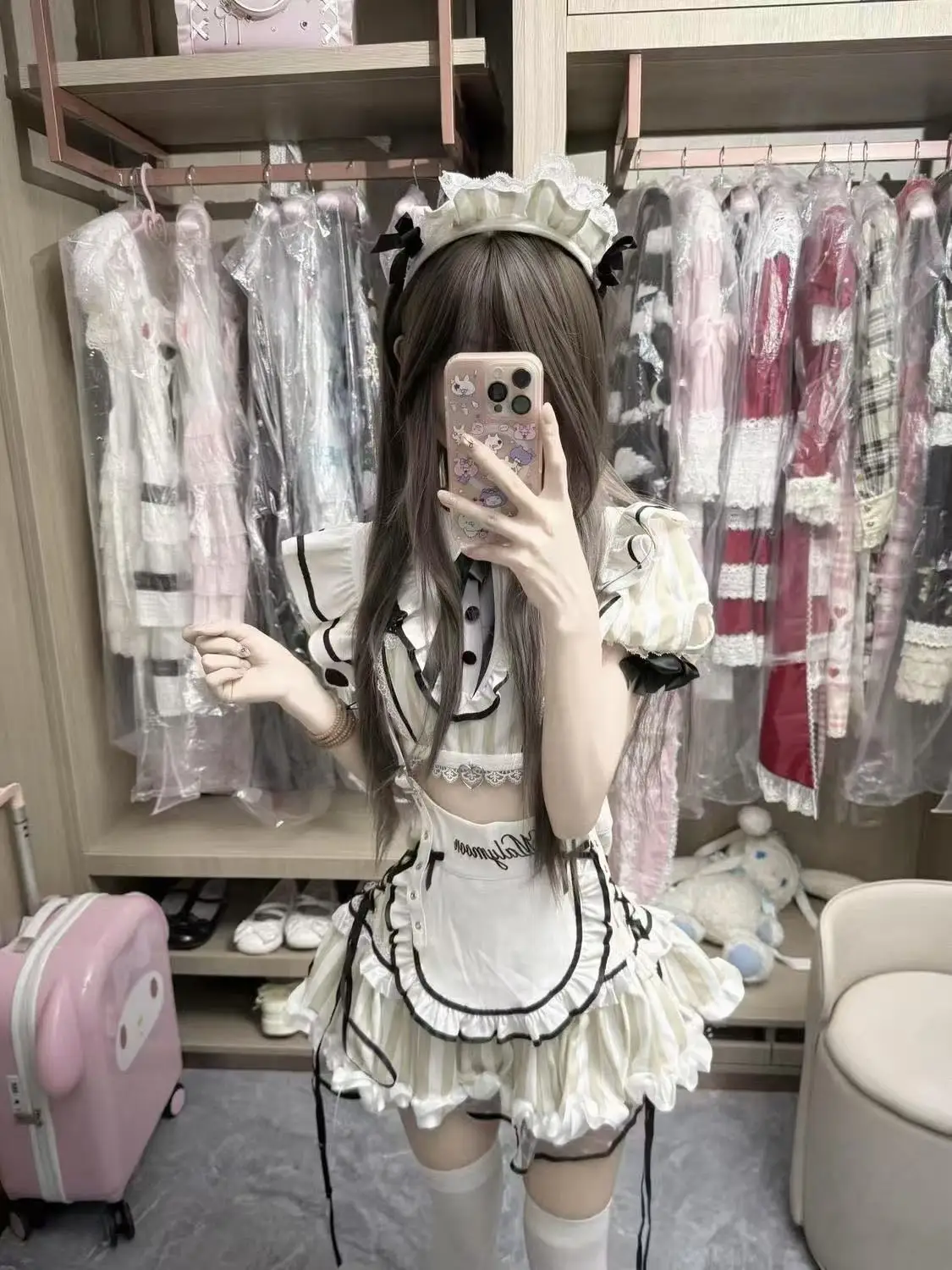 

Sexy ort Sve Maids orm Set with Plaid Skirt And Bow Collar for Women Summer Faion Outfit Two-Piece Suit Hot Girl