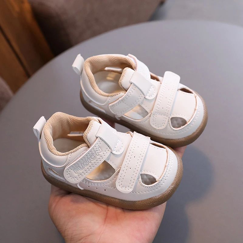 New retro leather shoes 2024 summer baby shoes girls' baby shoes with closed toe breathable walking shoes hollow sandals men