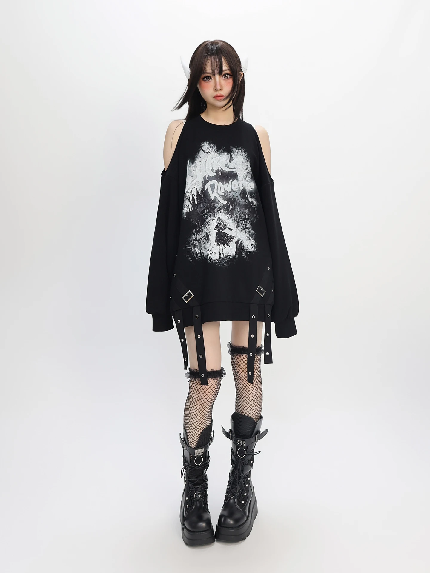 Original Japanese Style Sweet Cool Subculture Round Neck Off-Shoulder Long Sleeve Loose Casual Pullovers Sweatshirt Women Autumn