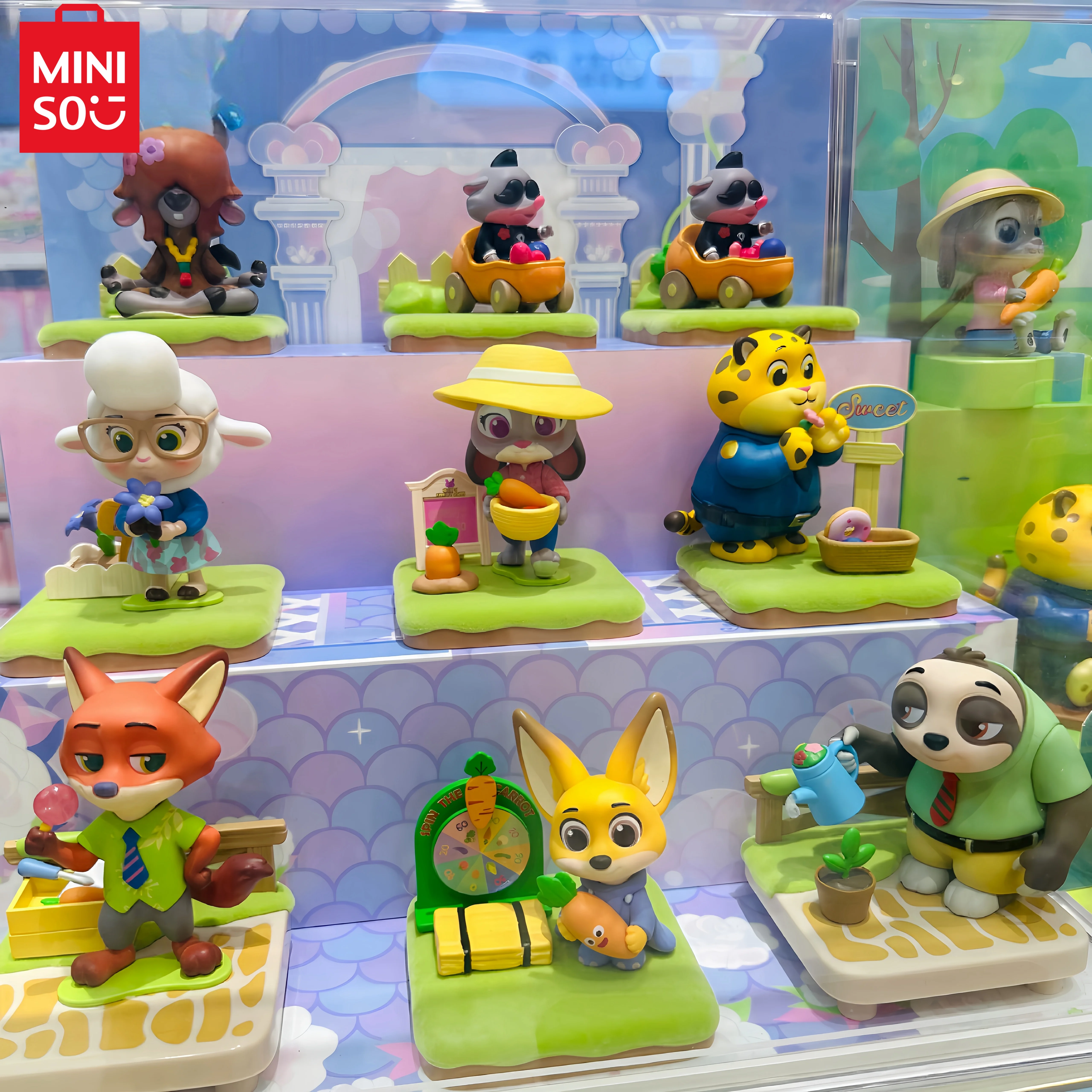 Miniso Disney Zootopia ฤดูใบไม้ร่วง Manor Series กล่องตาบอดรูปการ์ตูนตุ๊กตาเดสก์ท็อปเครื่องประดับตกแต่งของเล่นของขวัญวันเกิด