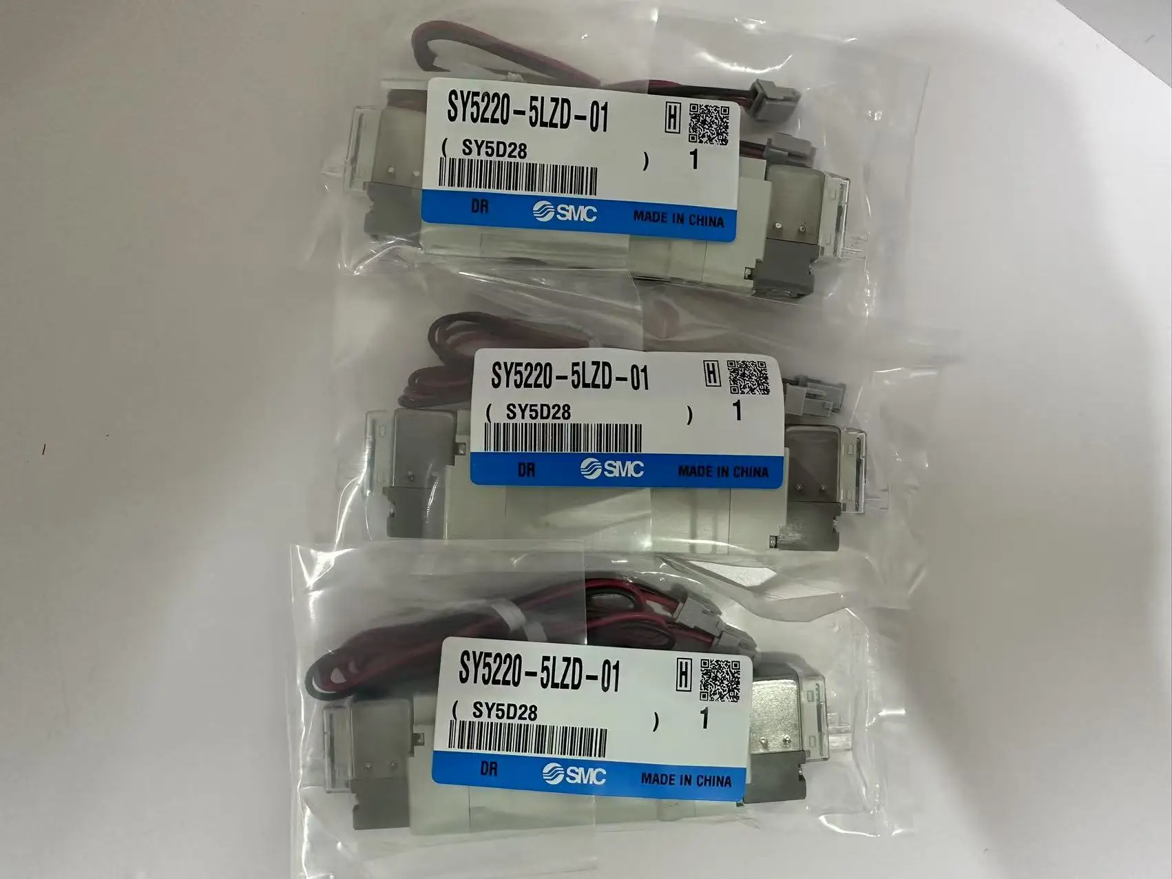 SMC جديد لفائف الملف اللولبي صمام SY5220-5LZD-01/C6/C8/C10 سبائك الألومنيوم الموضوع اتصال لقطع غيار الآلات الهوائية الصناعية