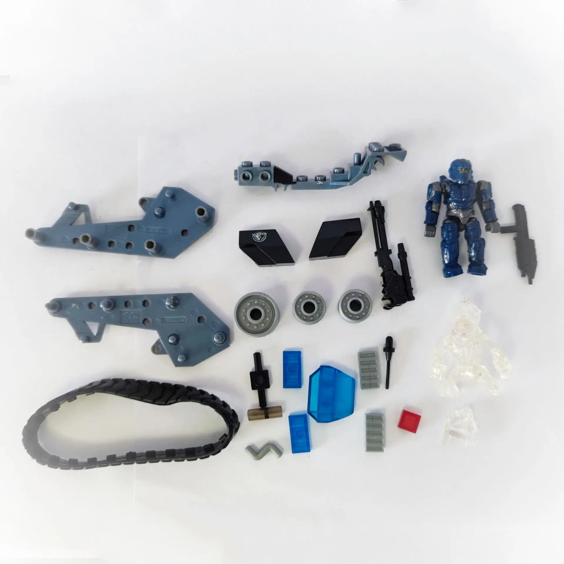 Mega Construx Niedokończony rower oblejowy UNSC z niebieską figurką Spartan i Grunt Loose Mini Action Figure Toy