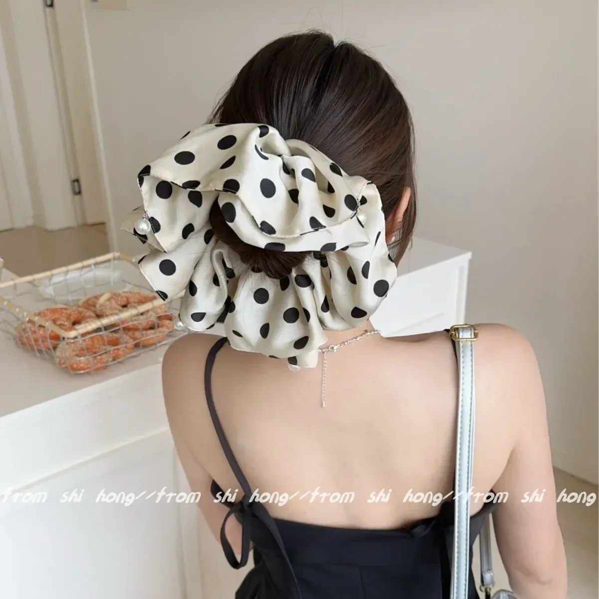 

Polka Dot Satin Sausage Band High-end Large Intestine Hair Band Women's High School Elastic Tie Hair Double-layer Hair Accessory