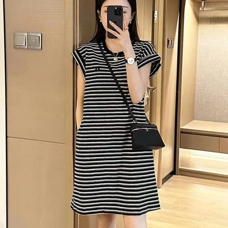 Simplicity Casual Summer Women\'s Round Neck Stripe Korean Fashion Preppy Style Loose Short Sleeve Mid-length Straight Dresses