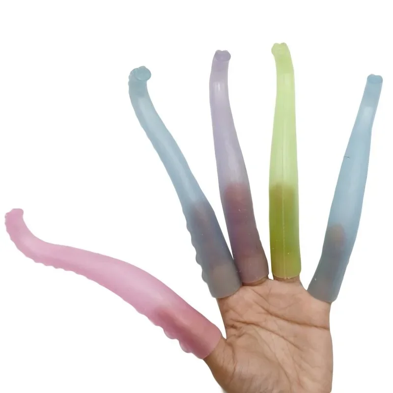 4 Octopus Tentacle Finger Puppets Glow-In-The-Dark Octopus Finger Sets Soft Rubber Fluorescent Octopus Tentacle Finger Sets