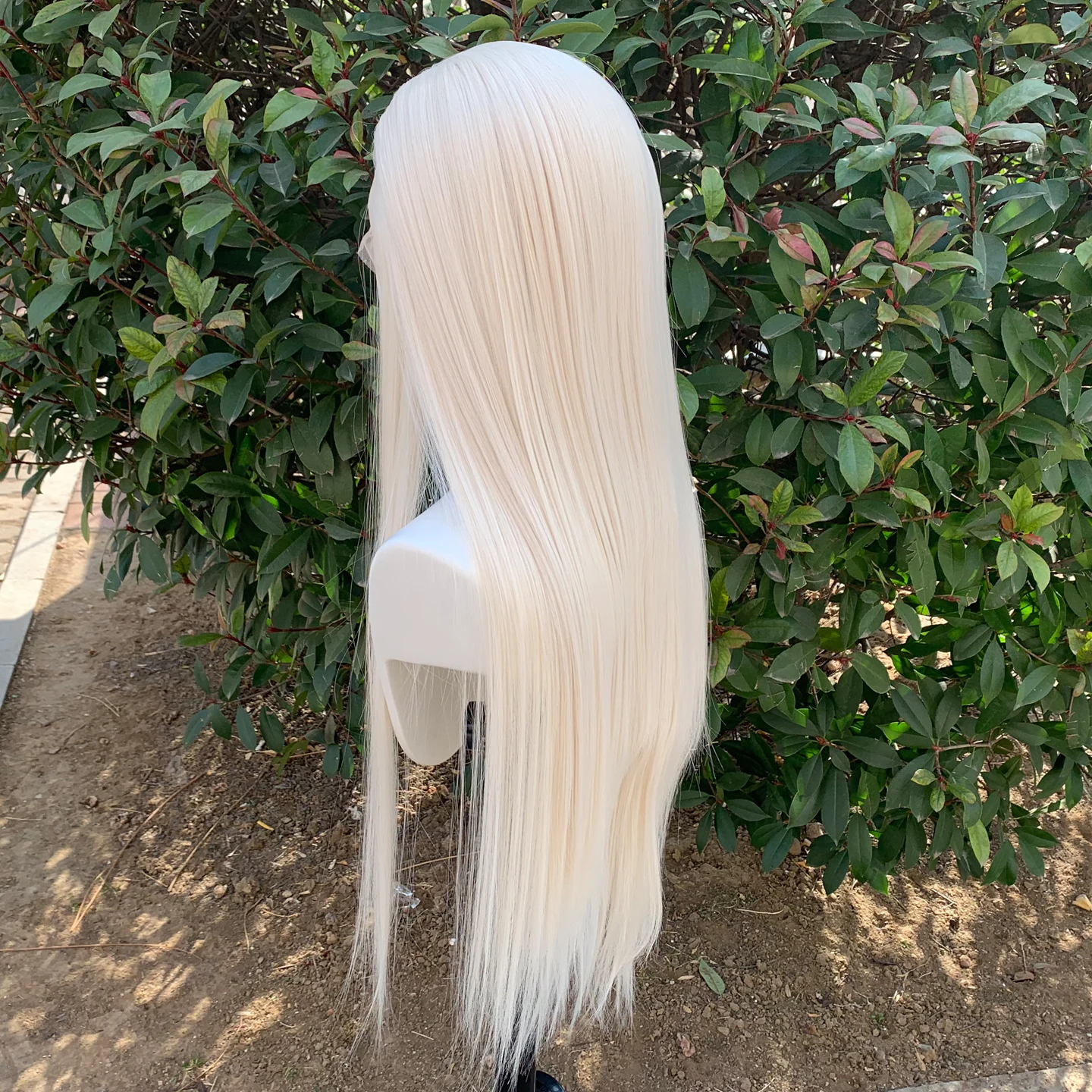 Long Straight 13×4 Synthetic Lace Front Wigs White Blonde Lace Front Wig for Women Natural Hairline Widow's Peak Glueless Wig