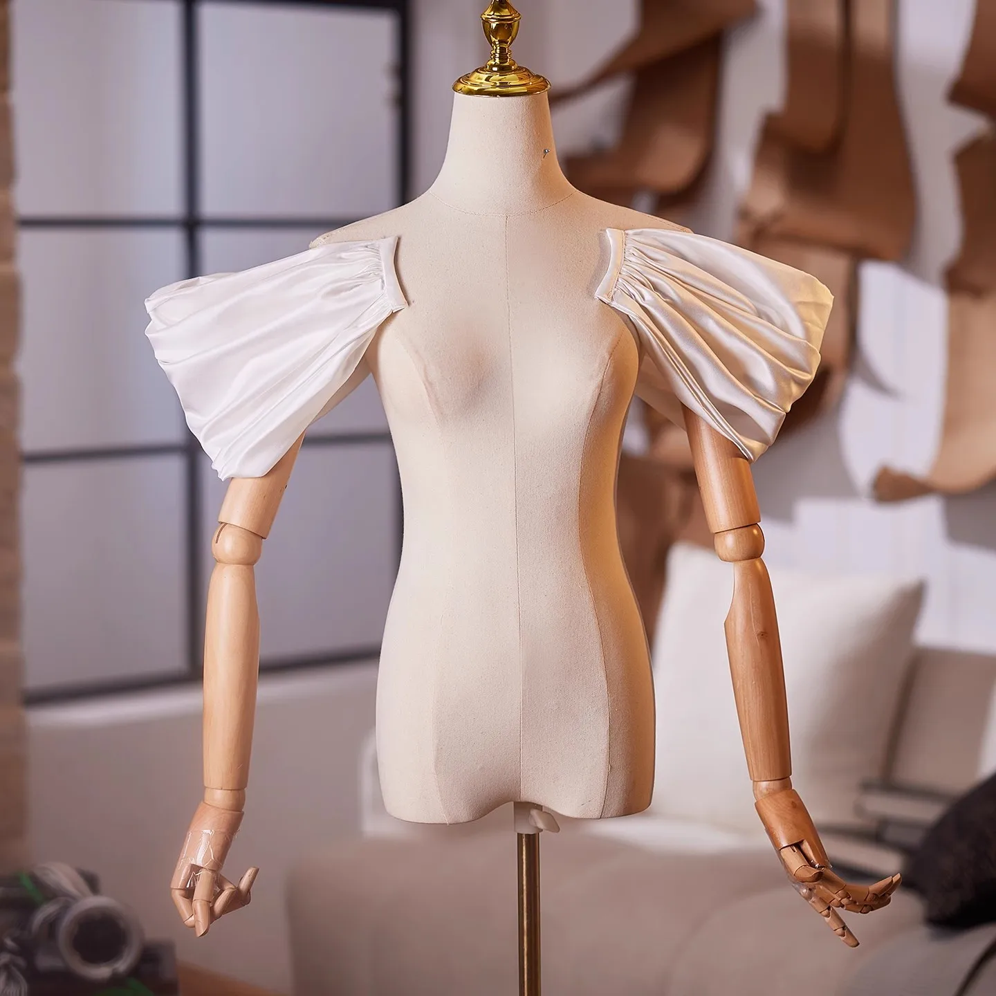 

Женское элегантное дизайнерское белое атласное платье с рукавами на плечах, женское винтажное торжественное платье для фотографии, вечерние перчатки R3165