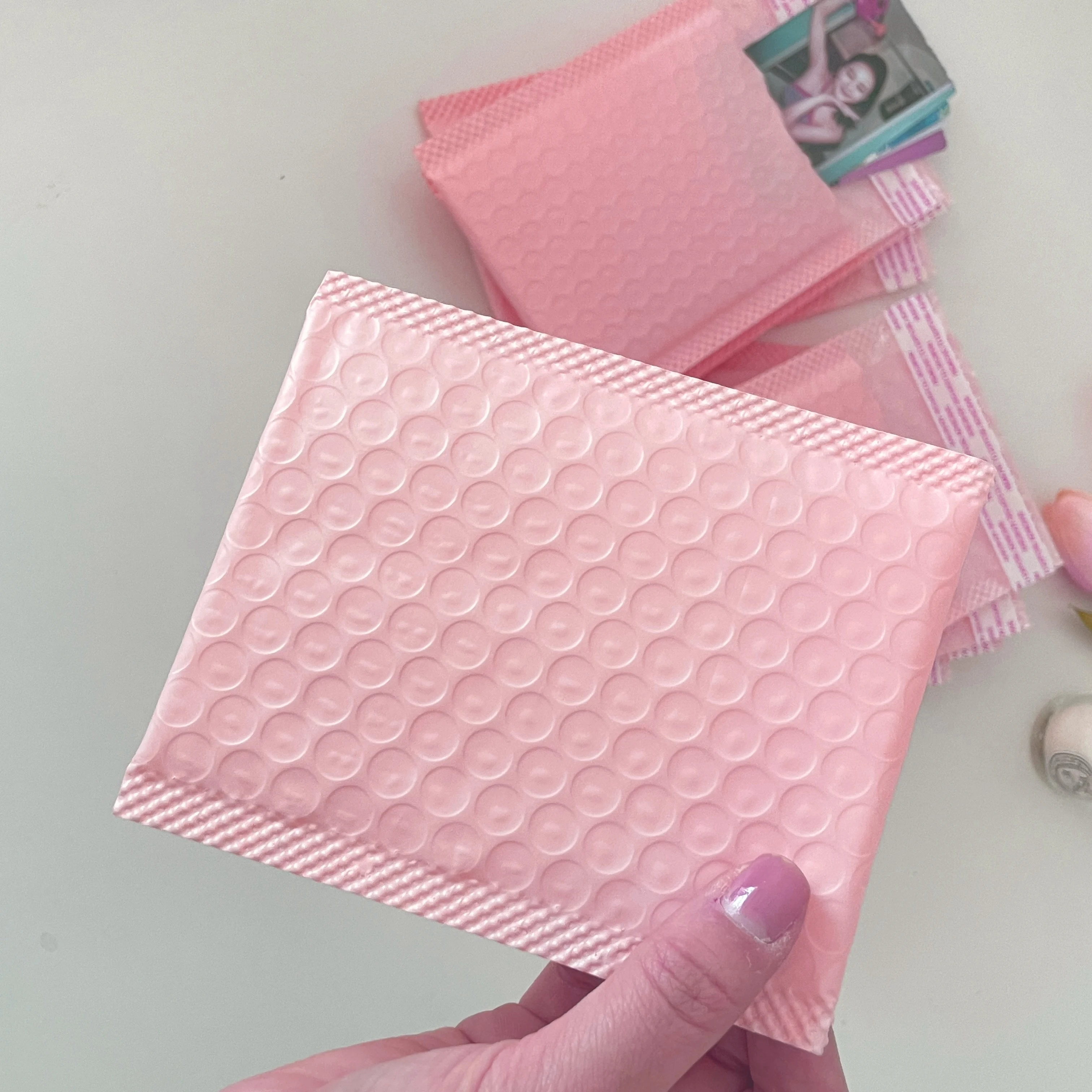 50Pcs/lot Pink Bubble Mailers Wrap Self Seal Poly Mailer Envelopes Packaging for Business Purple Shipping Bag Exquisite Gifts