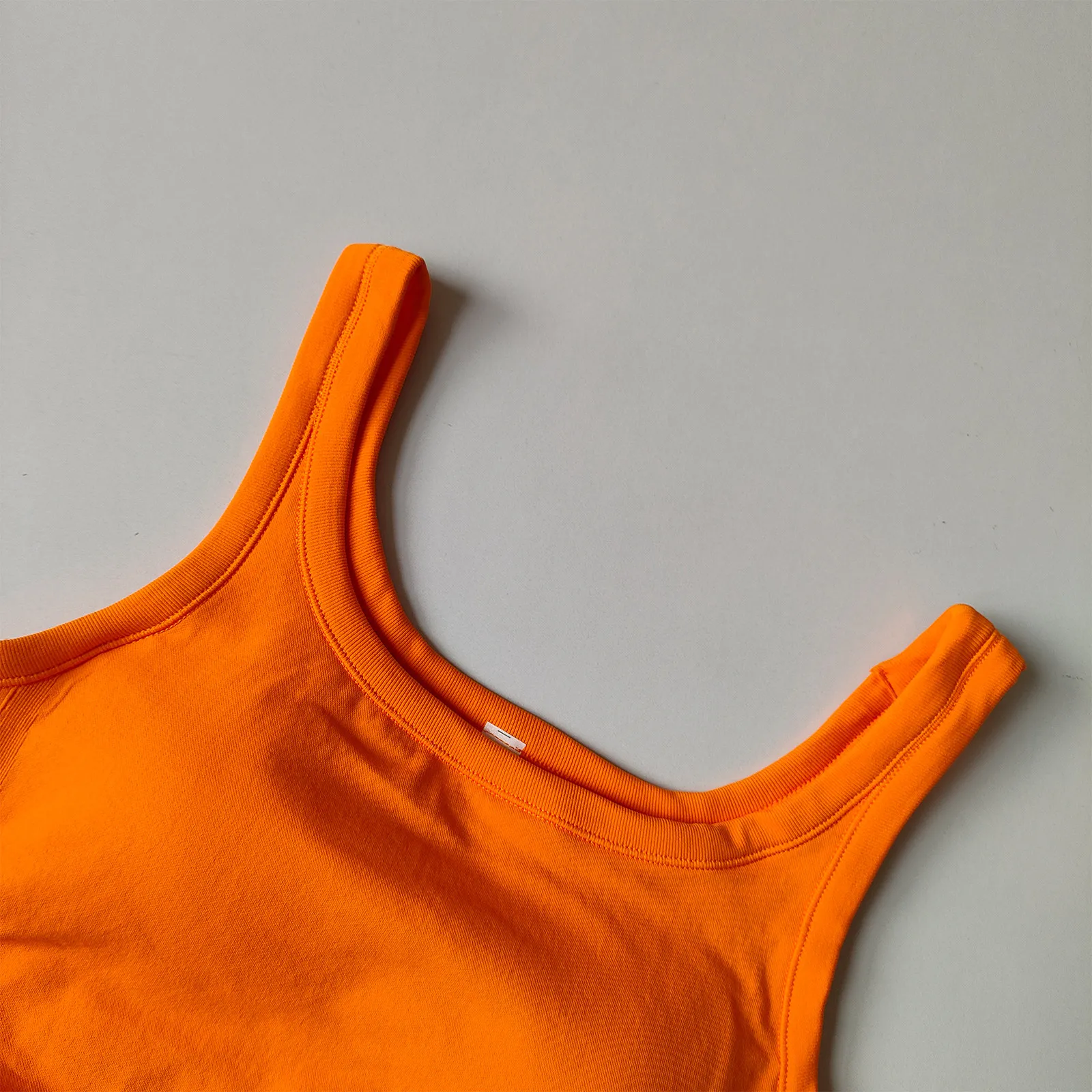 Kontrastfarbener Sport-BH mit quadratischem Ausschnitt, Fitness-Unterwäsche für Damen, Lauf- und Yoga-Weste zur Brustunterstützung für den Sommer – Detail 9