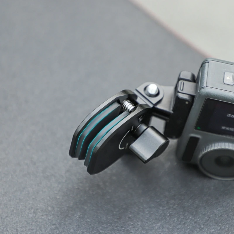 Giá đỡ kẹp camera xe máy cường độ cao cho điện thoại kính chắn gió