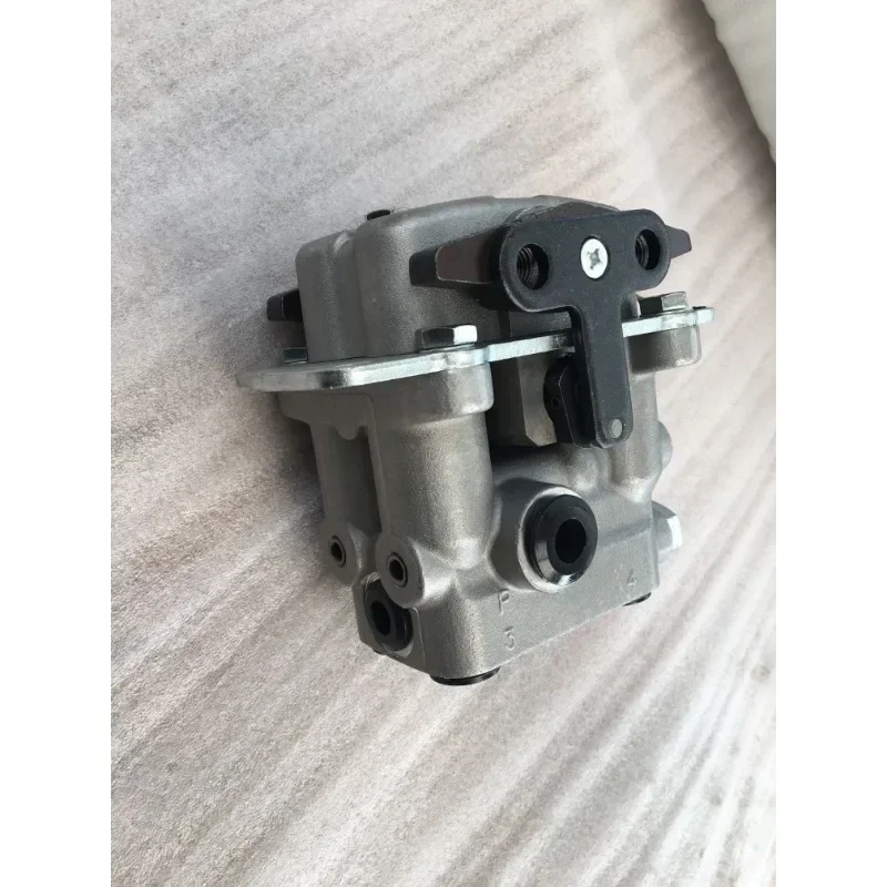 PC200-8 PC300-7 PPC Valve pilot valve 702-16-01430 Excavator Spare Parts